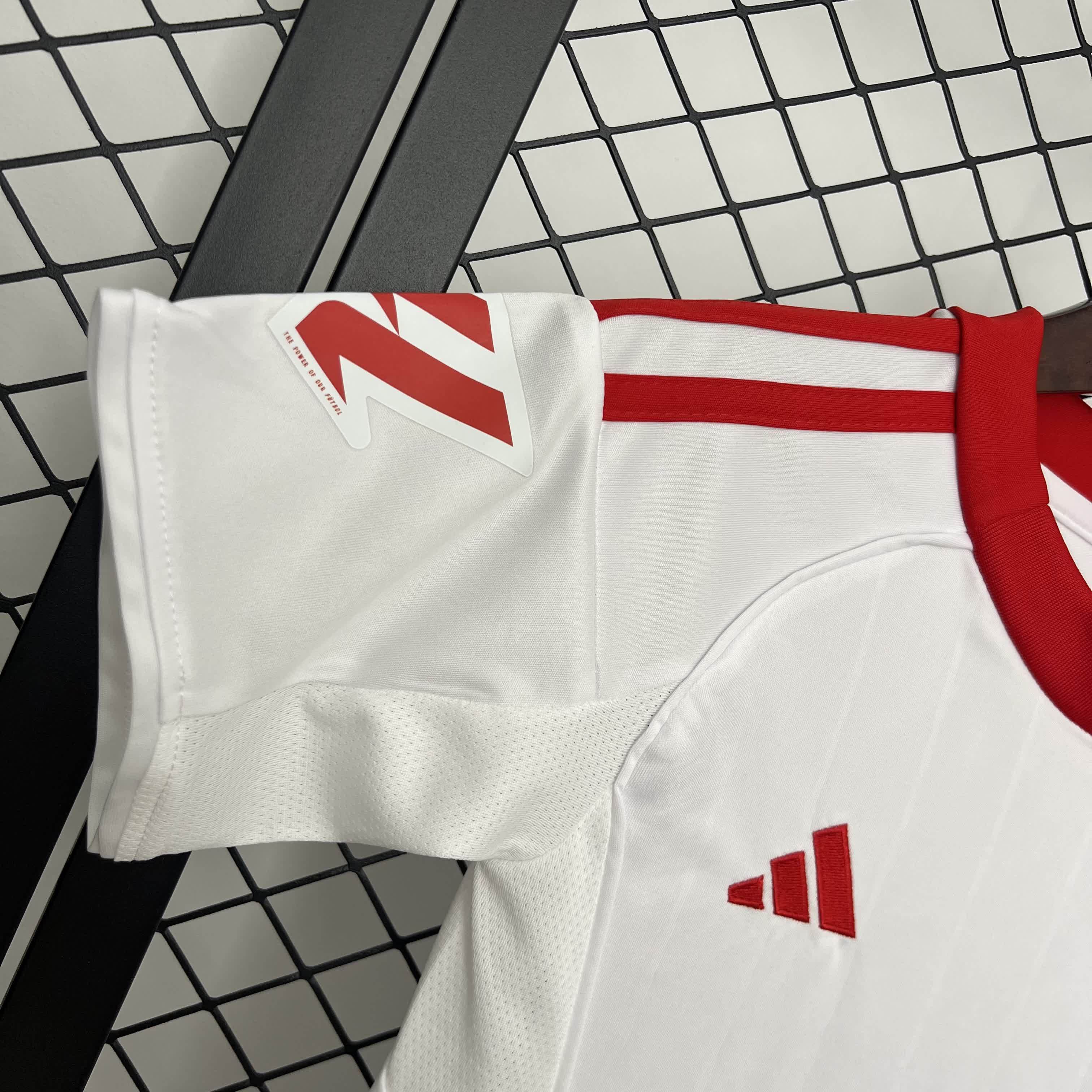 2025/2026 Sevilla Home Football Jersey (Kids Kit socks）