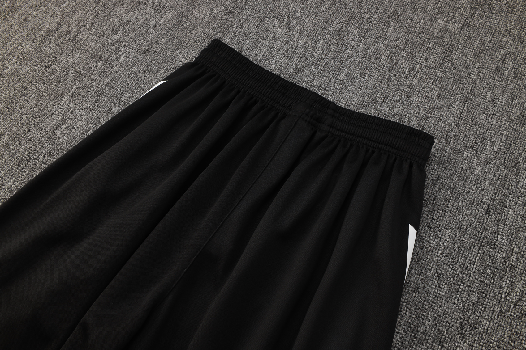 2025/2026 Real Madrid black adult vest training suit (Adult Kit)