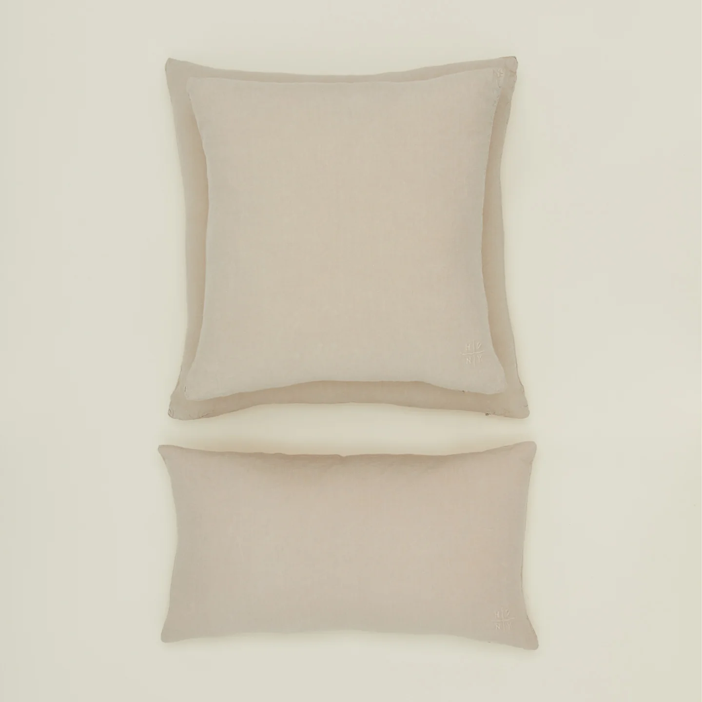 Simple Linen 22x22 Pillow - Flax