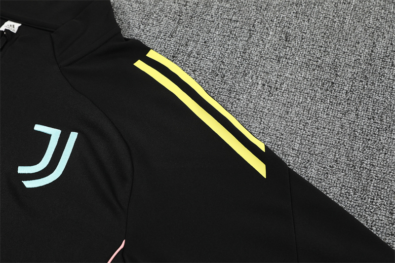 2025/2026 Juventus Adult Half Zip Training Suit (Adult Kit)