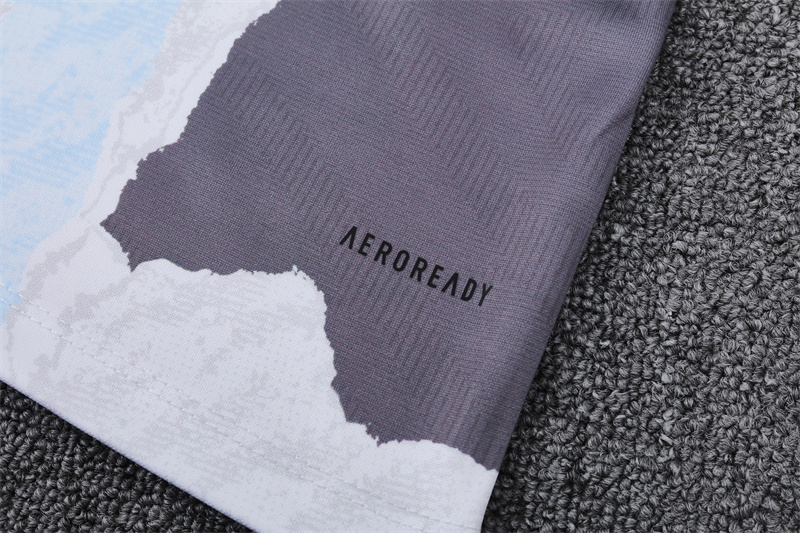 2024/2025 Real Madrid yellow and white adult half-zip training suit (Adult Kit)