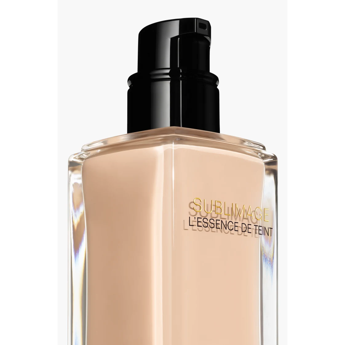 Chanel SUBLIMAGE L’ESSENCE DE TEINT Ultimate Serum Foundation: Unifies and Enhances