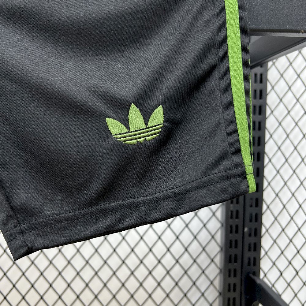 2025/2026 Bayern Munich Oktoberfest Special Edition Football Jersey (Kids Kit socks )