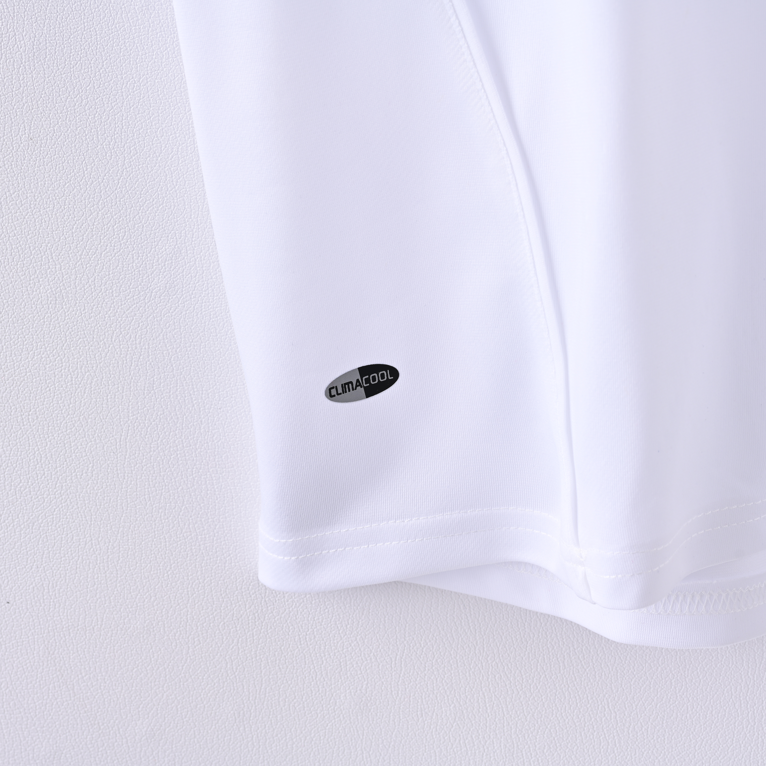 2005/2006 Real Madrid Home Retro Football Shirt