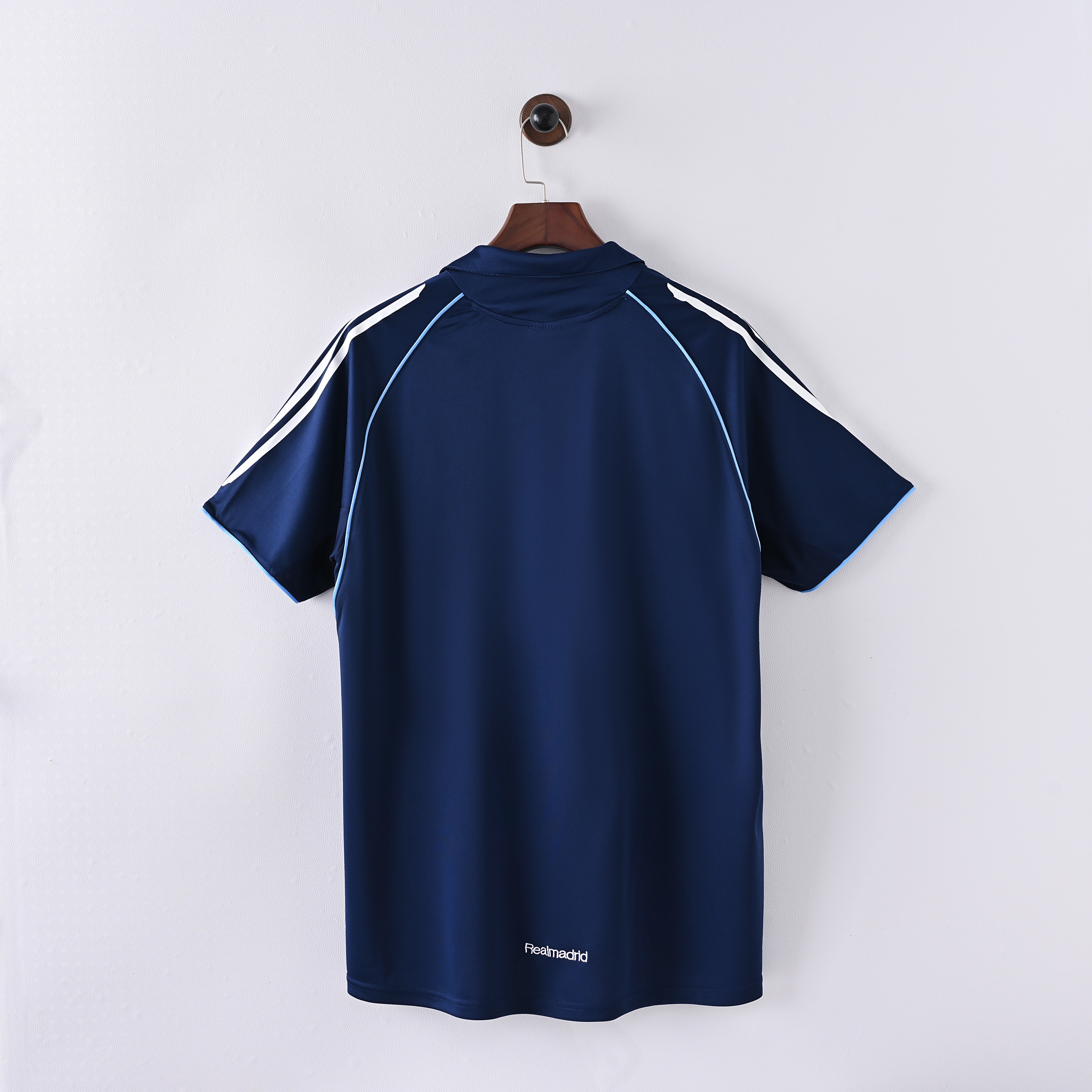 2005/2006 Real Madrid Away Retro Football Shirt