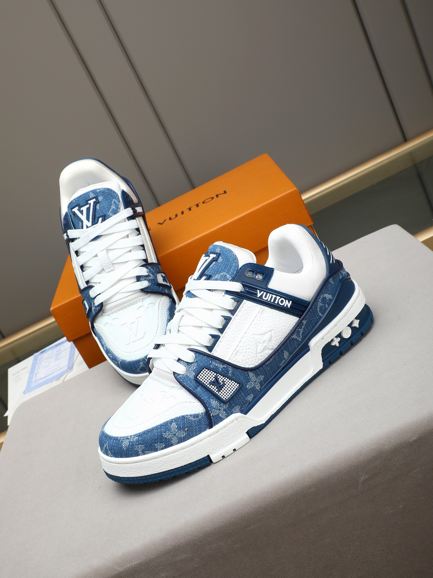 LV Louis vuitton Trainer Sneaker Low Virgil Abloh Monogram