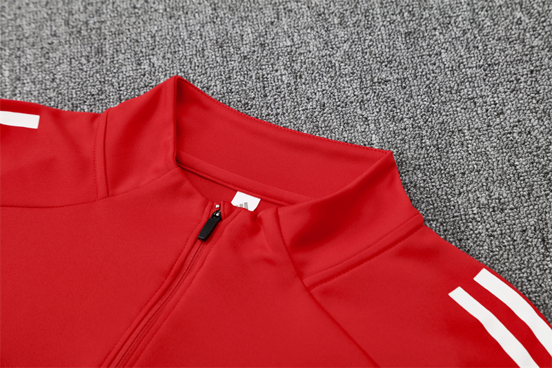 25/26 Manchester United red  Half Zip Training Kit (Adult Kids Kit)