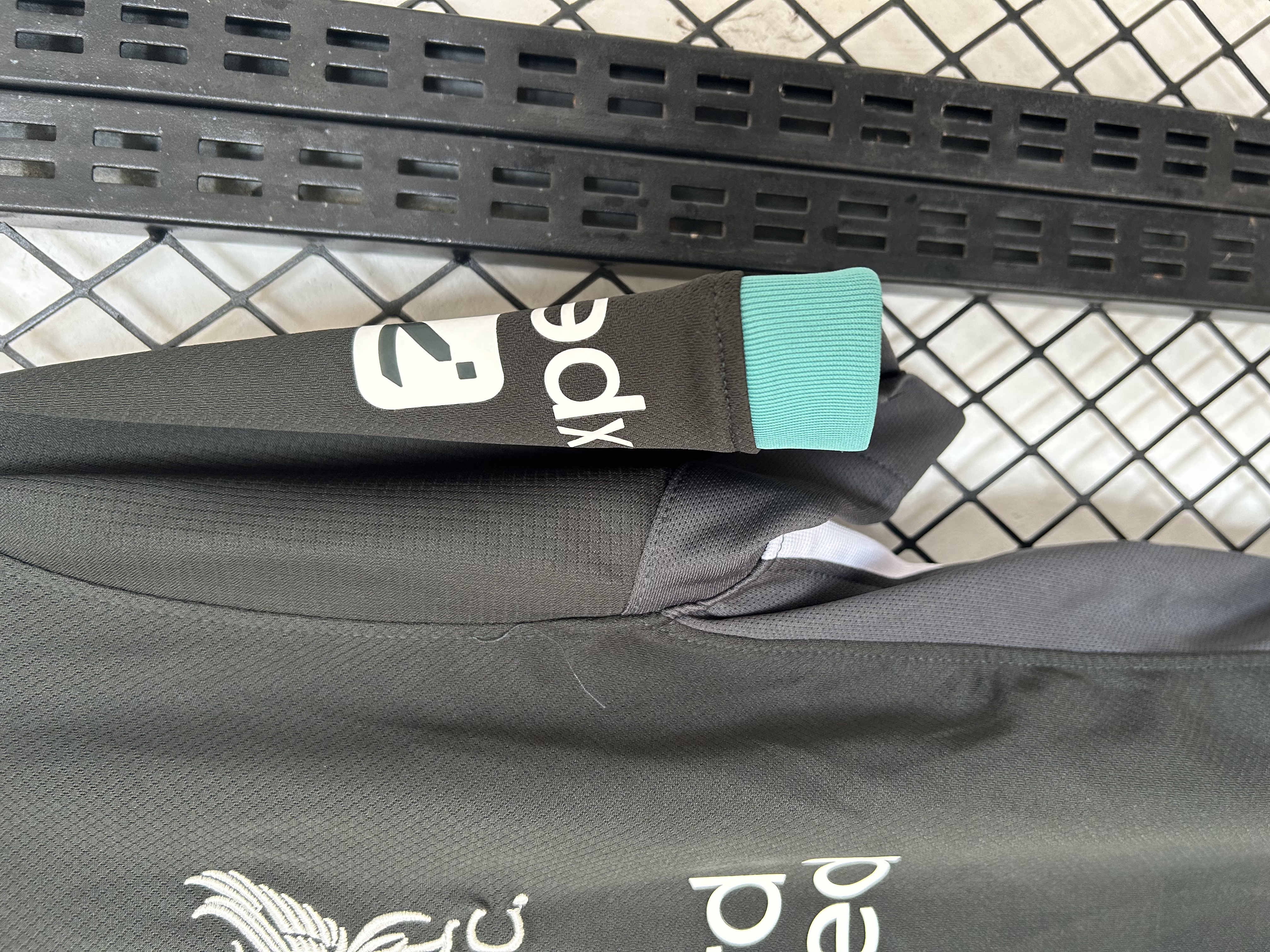 2024/2025 Liverpool Away Football Shirt (Fans)