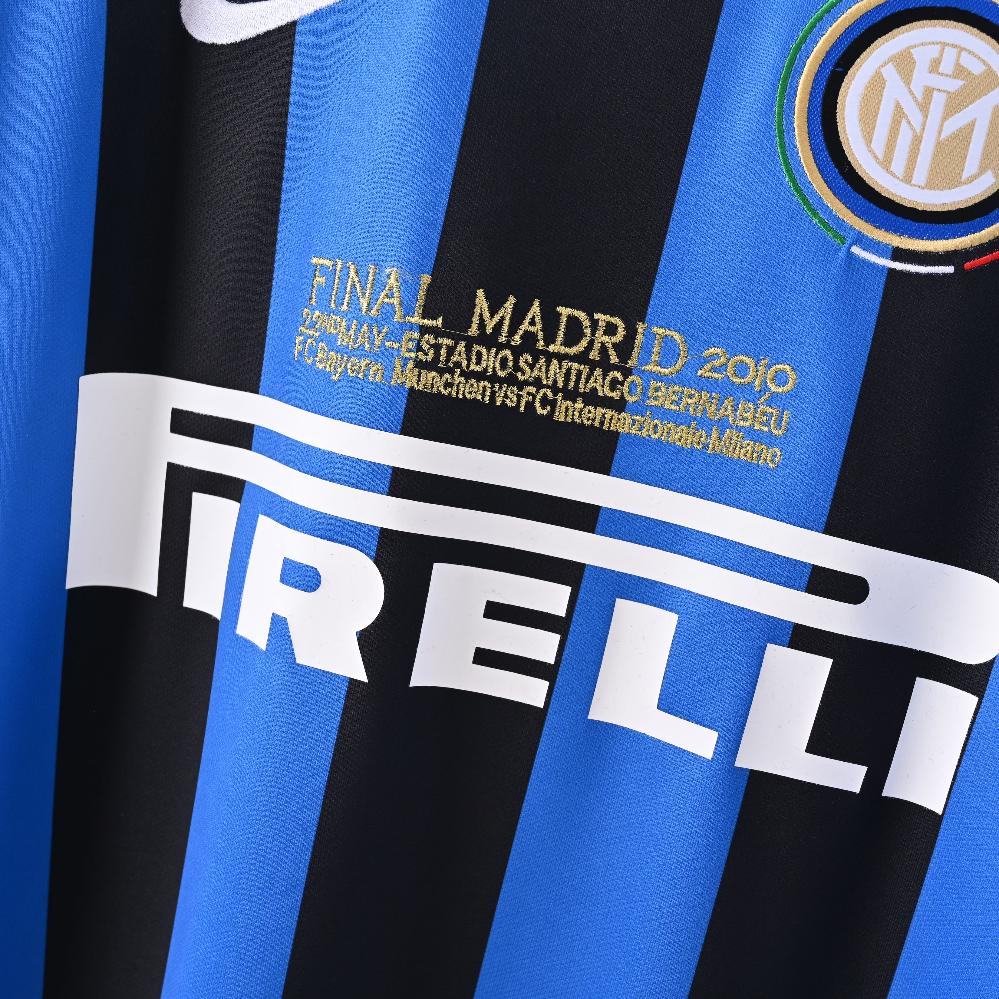 2009/2010 Inter Milan Away Retro Football Shirt