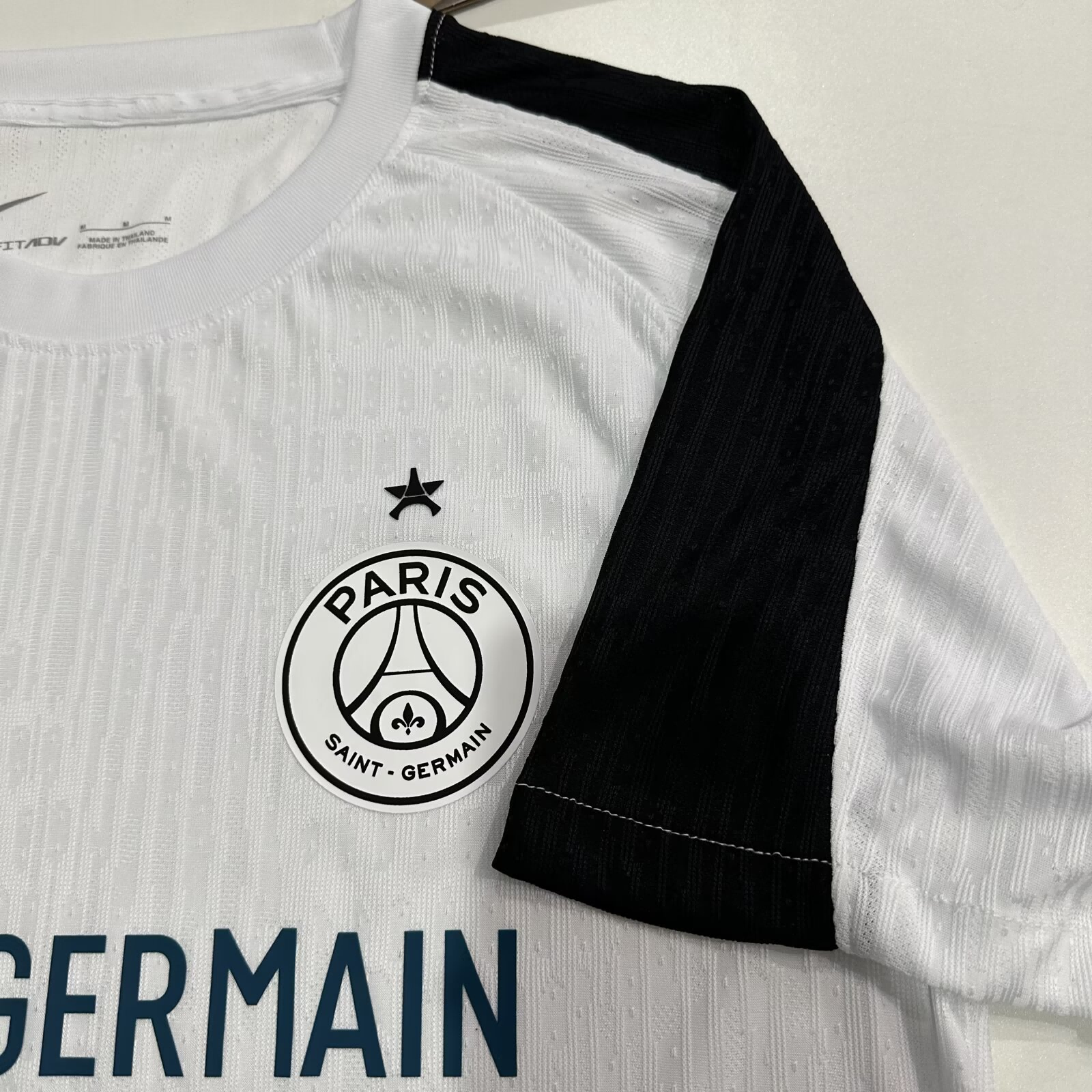 2025/2026 Paris Saint-Germain White Special Edition European Cup Champions Jersey (Player Edition)
