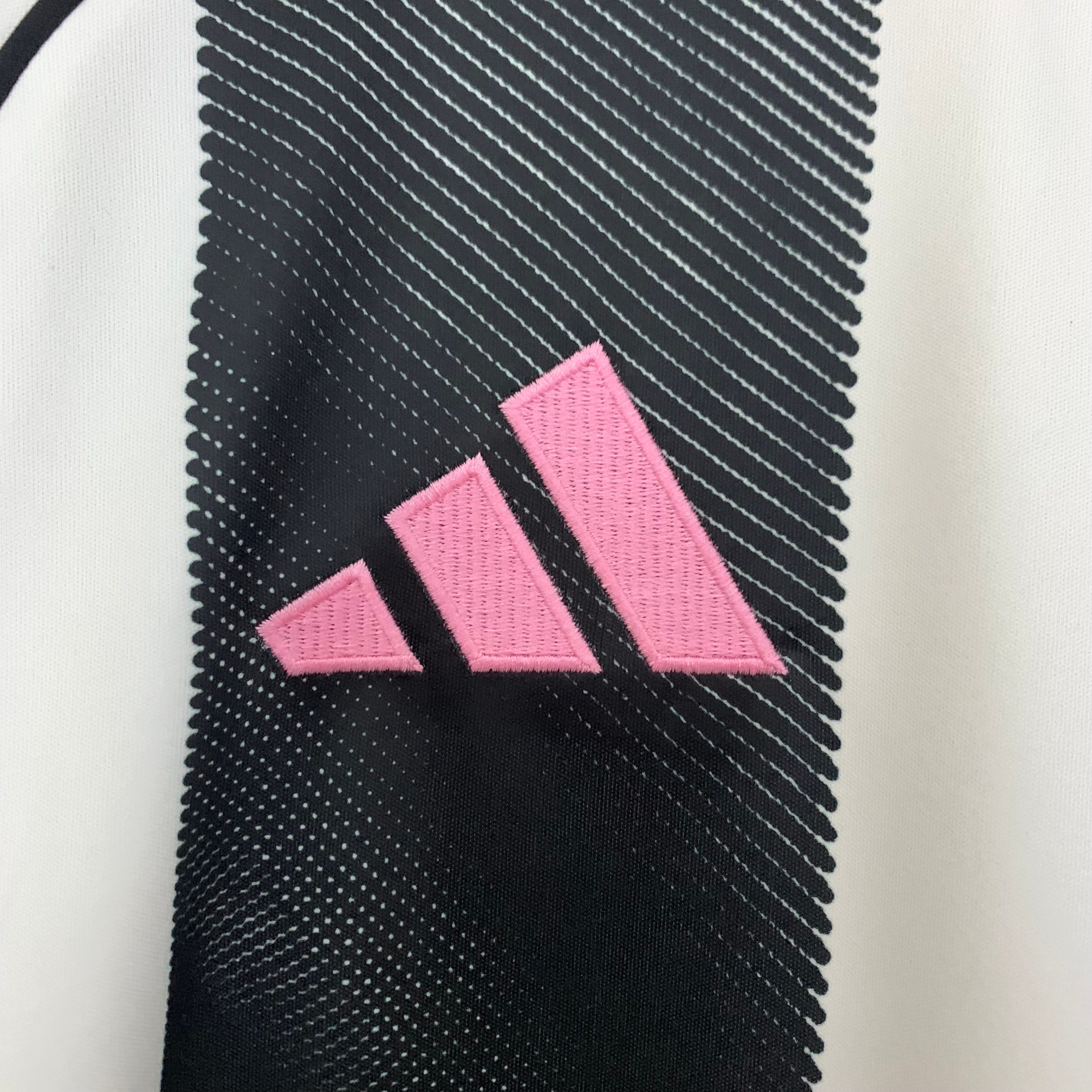 2025/2026 Juventus Home Football Shirt (FANS)