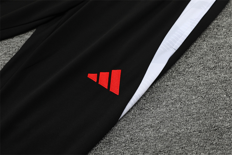 24/25 Manchester United red Half Zip Training Kit (Adult Kids Kit)