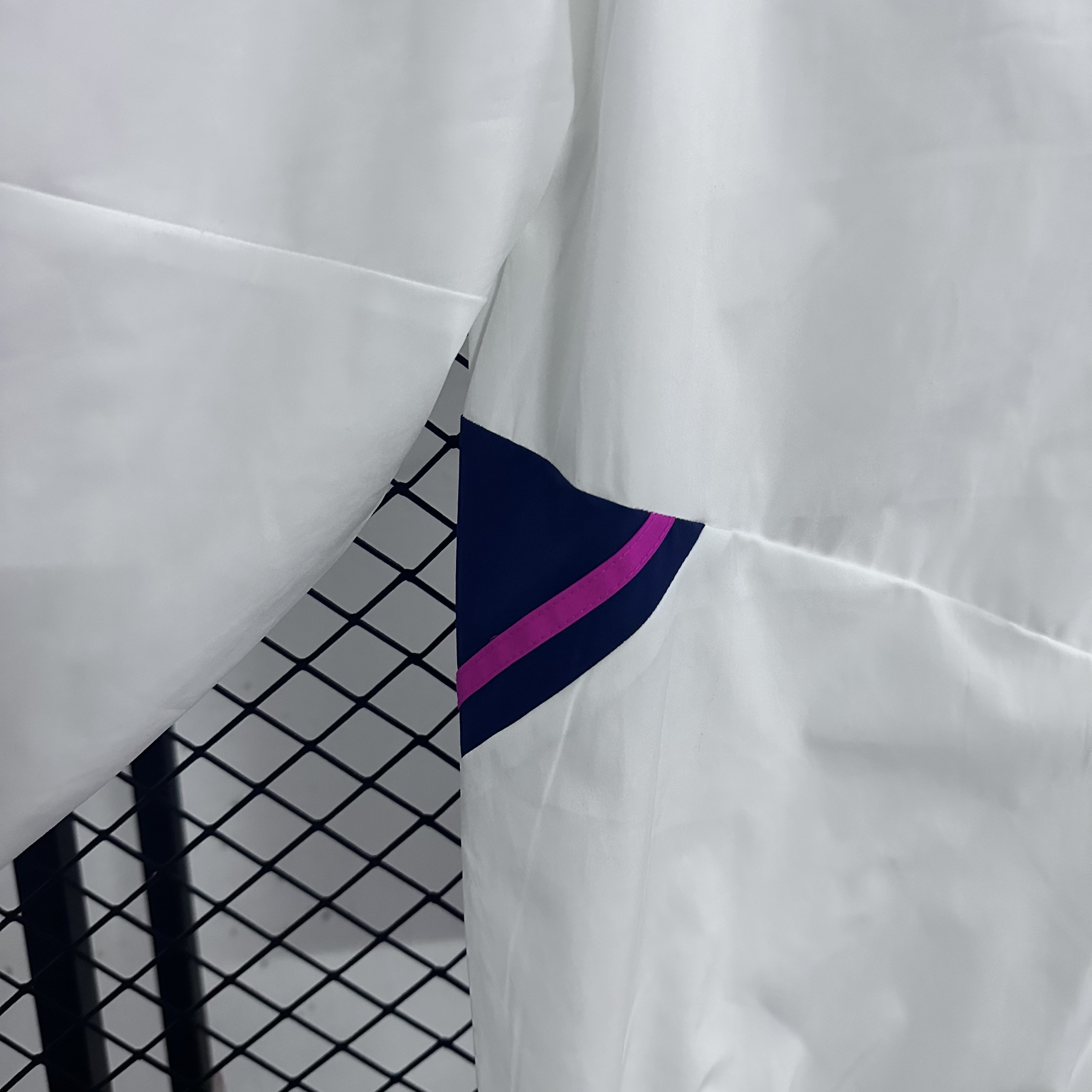 2025/2026 Arsenal embroidered football windbreaker