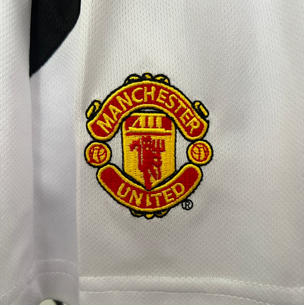 02/04 Manchester United home ground Retro Football Soccer Kids Kit