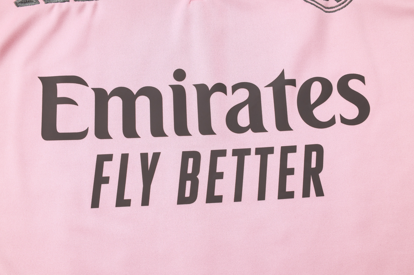 2024/2025 Real Madrid Pink Adult Half Zip Training Kit (Adult Kit)