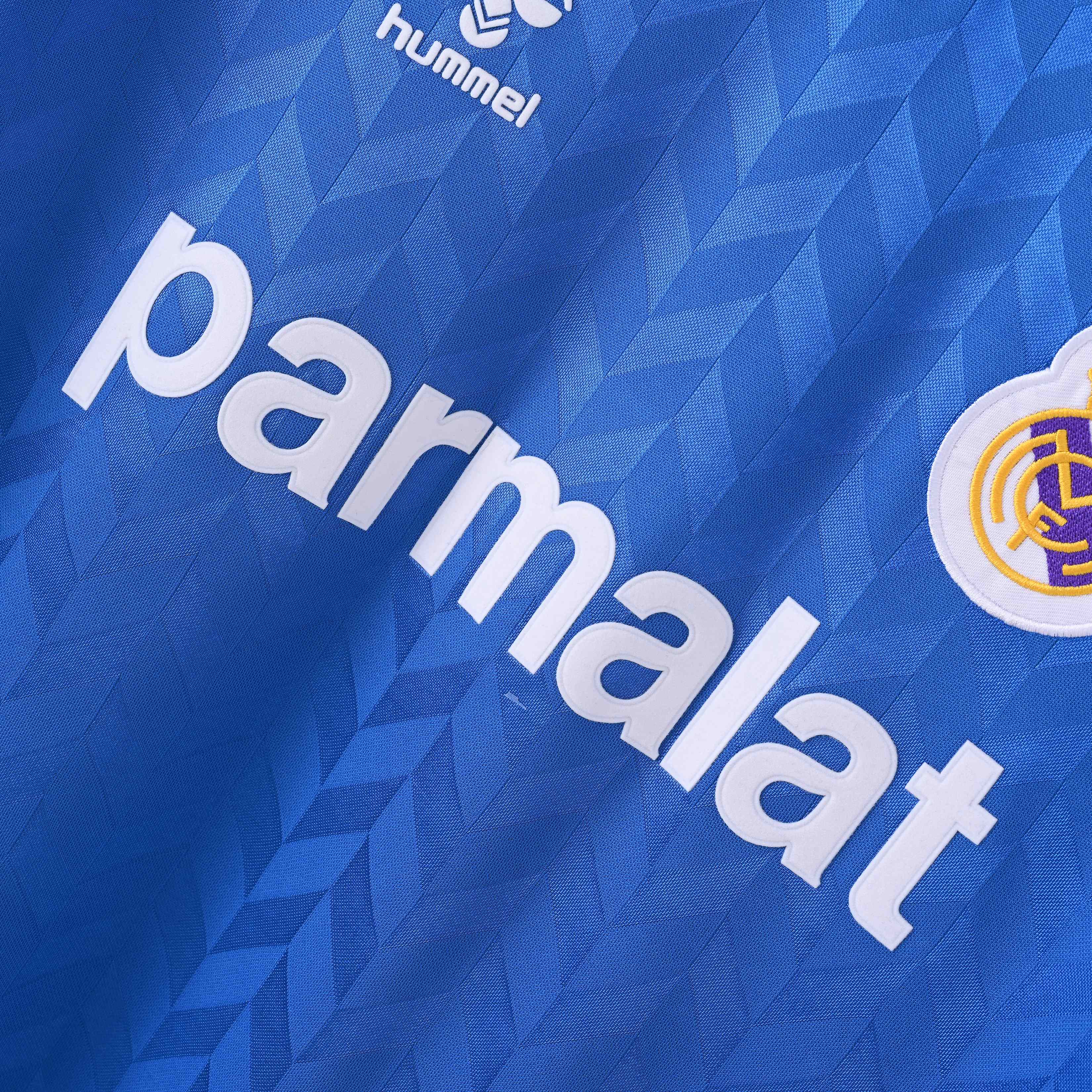 1986/1987 Real Madrid Away Retro Football Shirt