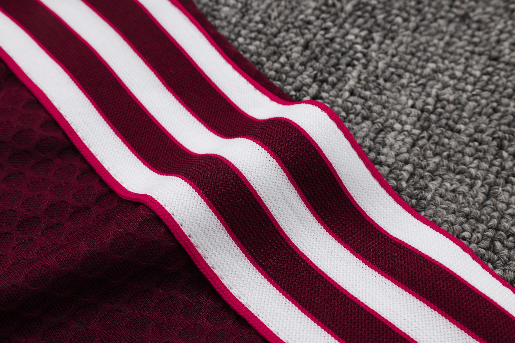 2025/2026 Bayern Munich Polo Dark Red Retro Edition (Adult Kit)