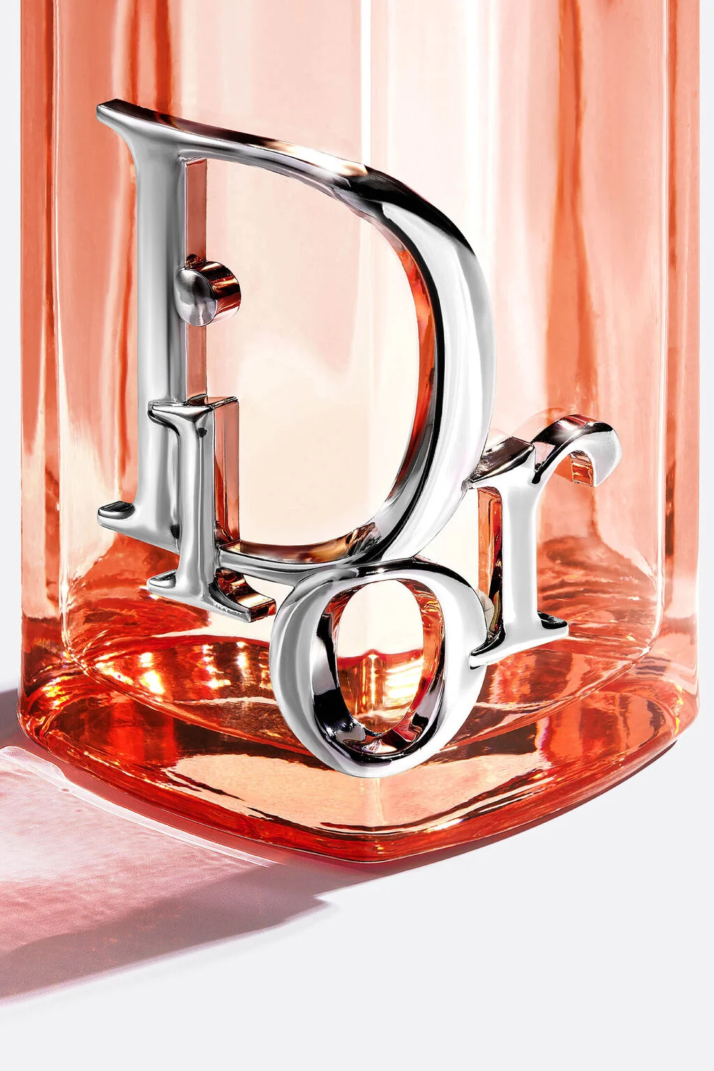 Dior Addict Peachy Glow Eau de Parfum - Jasmine and Peach Notes