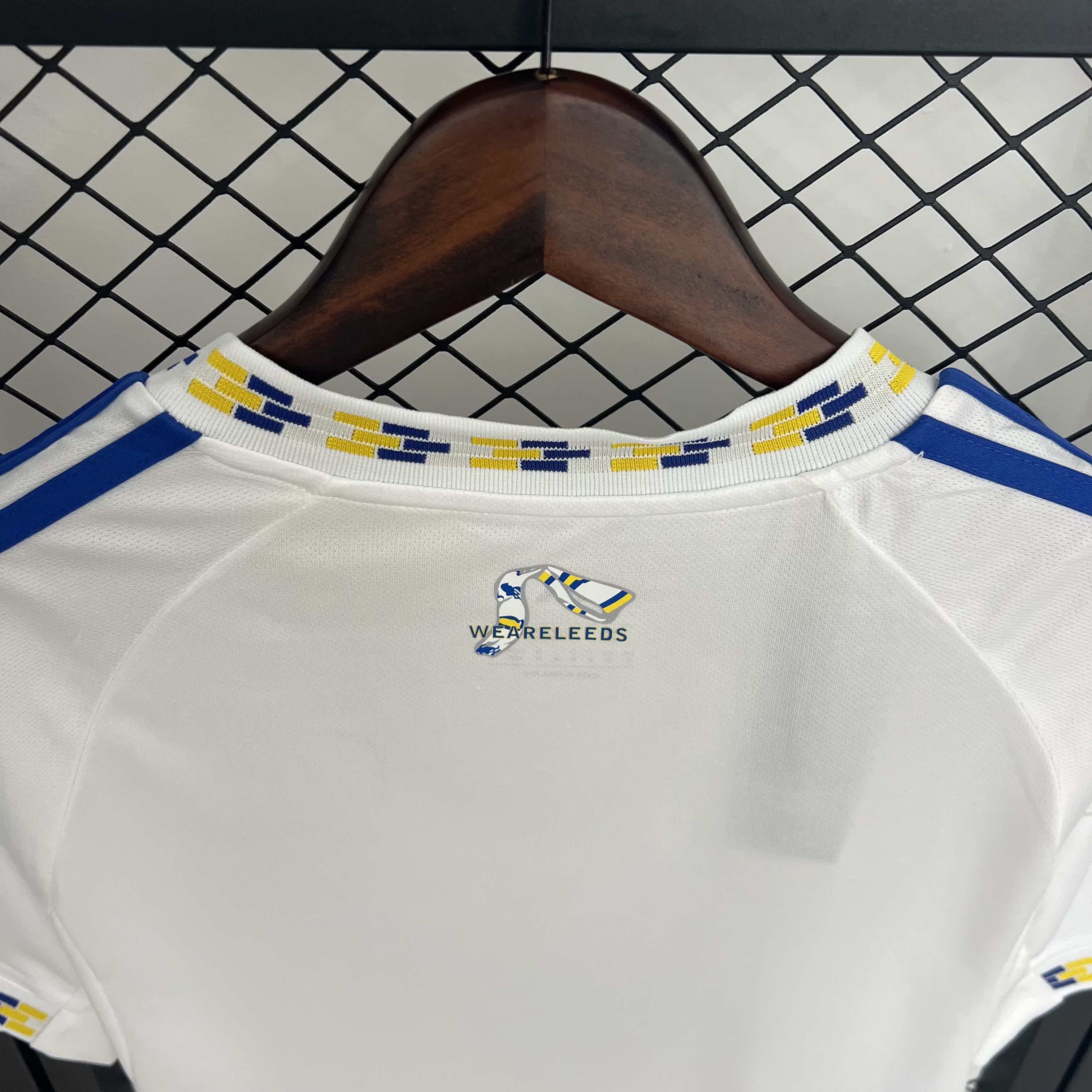 2025/2026 Leeds United Home Football Shirt (Fan Edition)