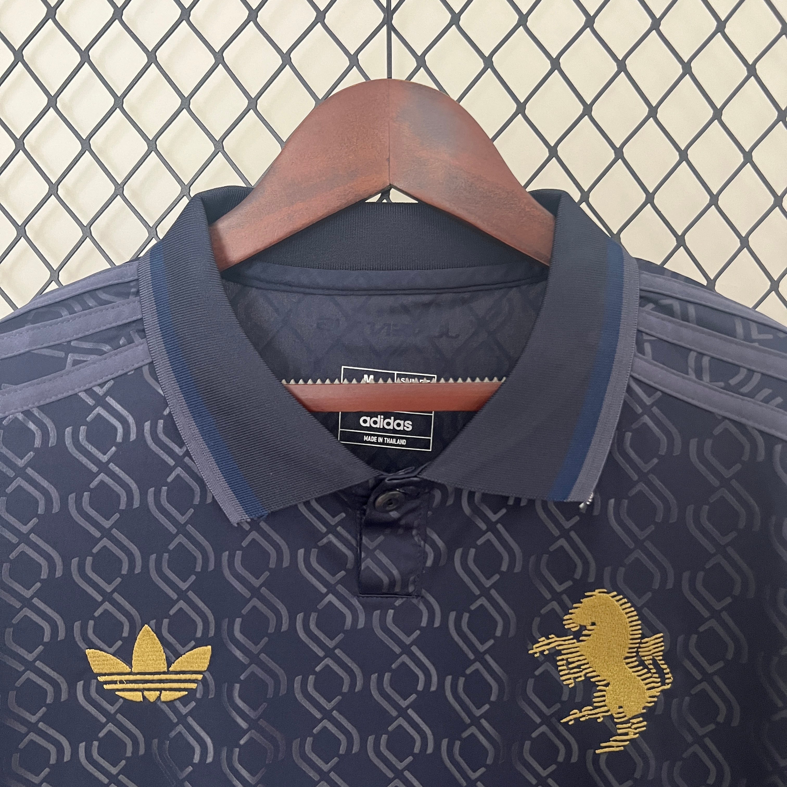 2024/2025 Juventus co-branded casual T-shirt