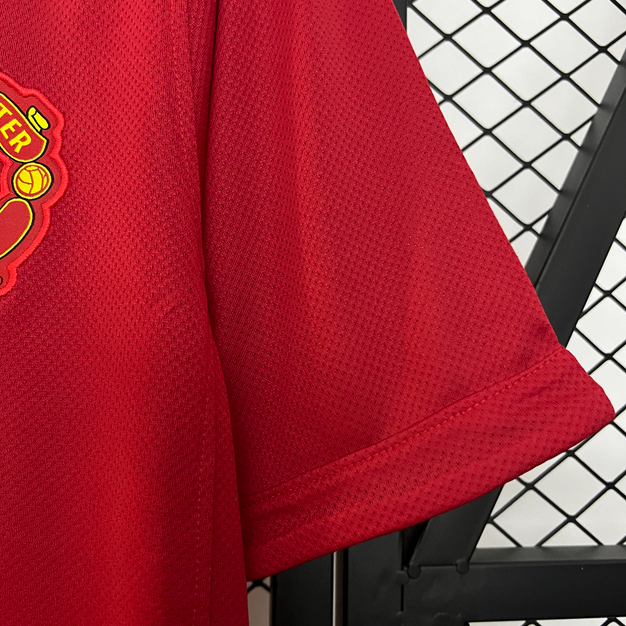 00/01  Manchester United  Away Retro football  soccer  jersey