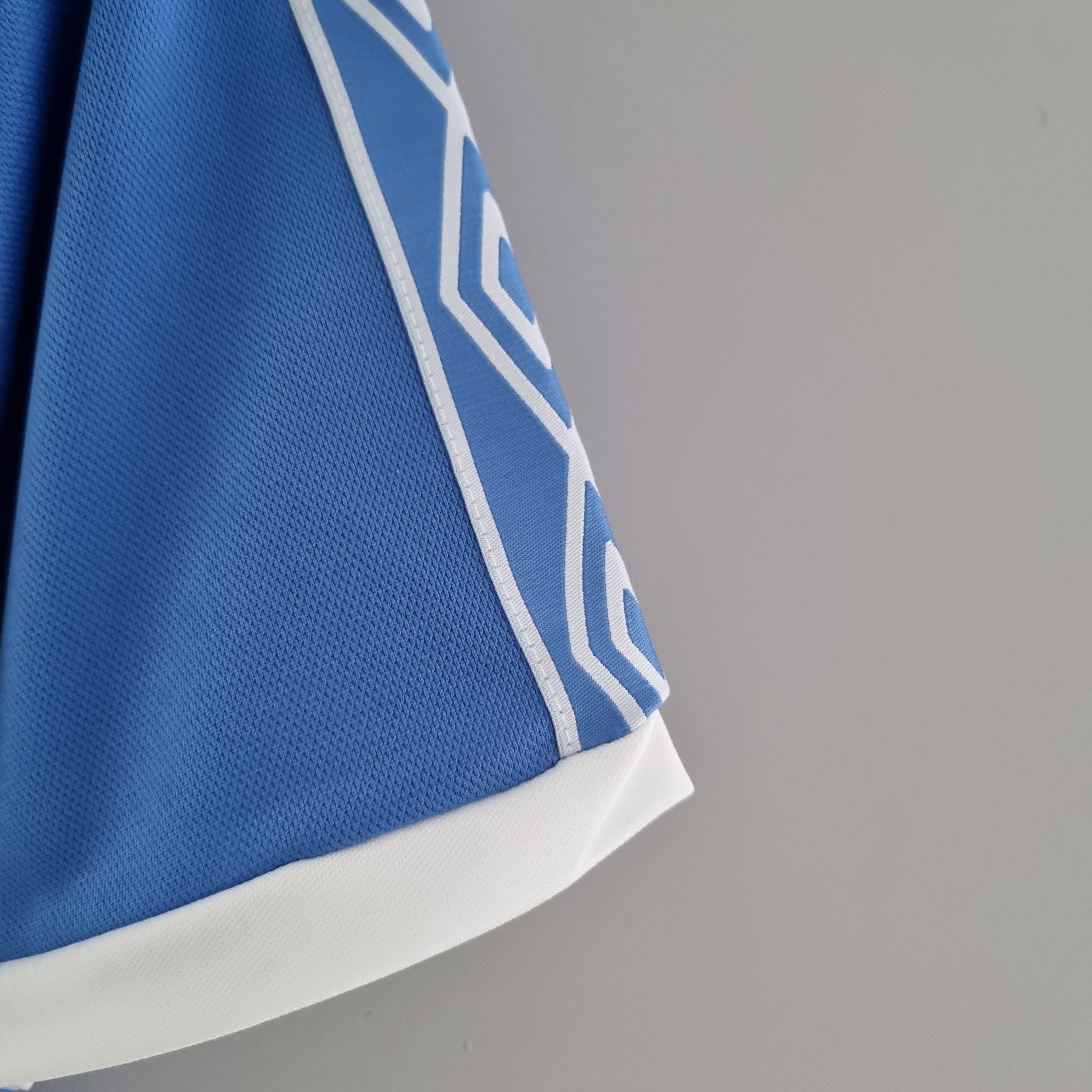 1981/1982 Manchester City Retro Home Football Shirt
