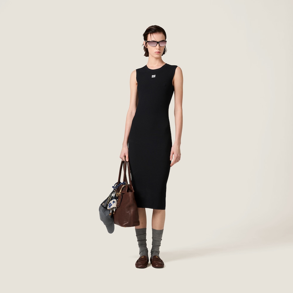 Viscose round-neck dress