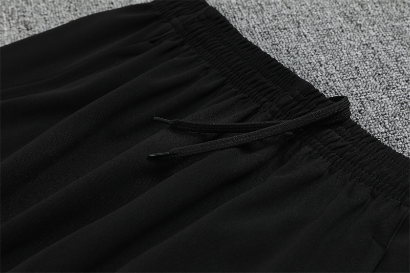 25/26 Manchester United Purple Half Zip Training Kit (Adult Kids Kit)