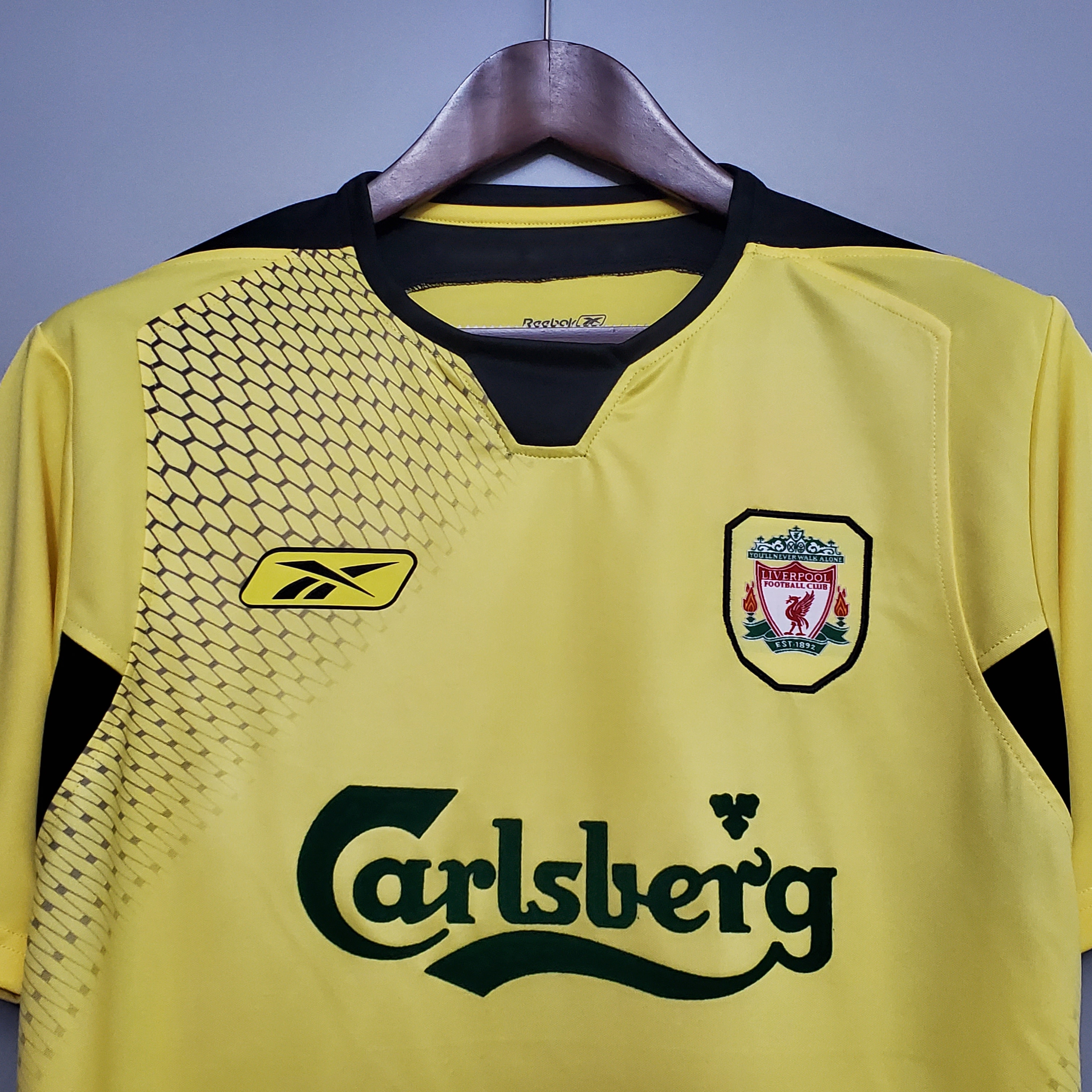2004/2005 Liverpool Retro Away Football Shirt