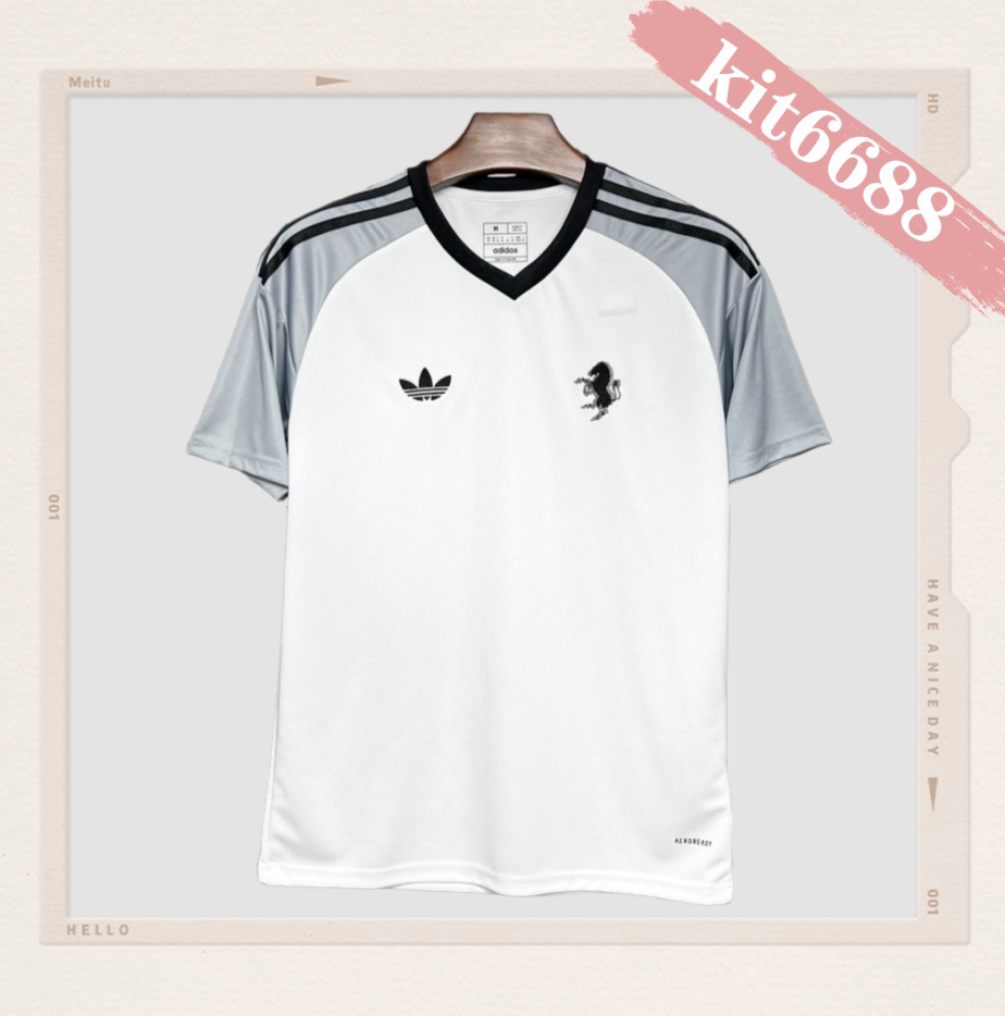 Juventus Casual White T-Shirt