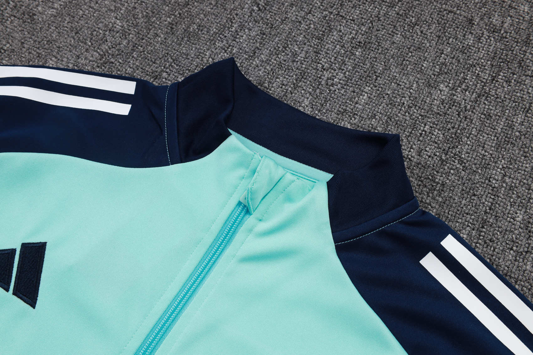 2025/2026 Arsenal Light Green Adult Full Zip Training Suit (Adult Kit)