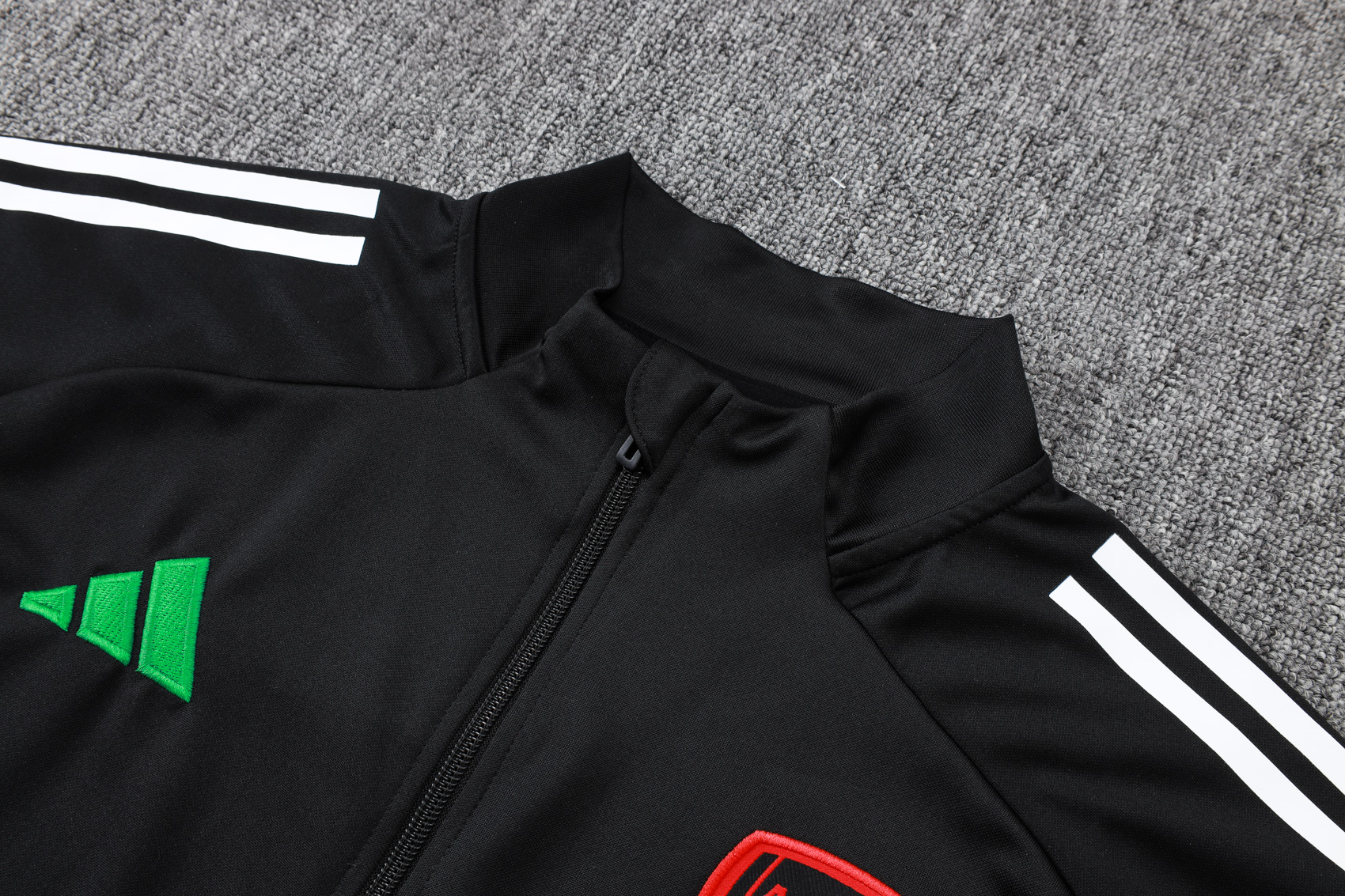 2025/2026 Arsenal Black Adult Full Zip Training Suit (Adult Kit)