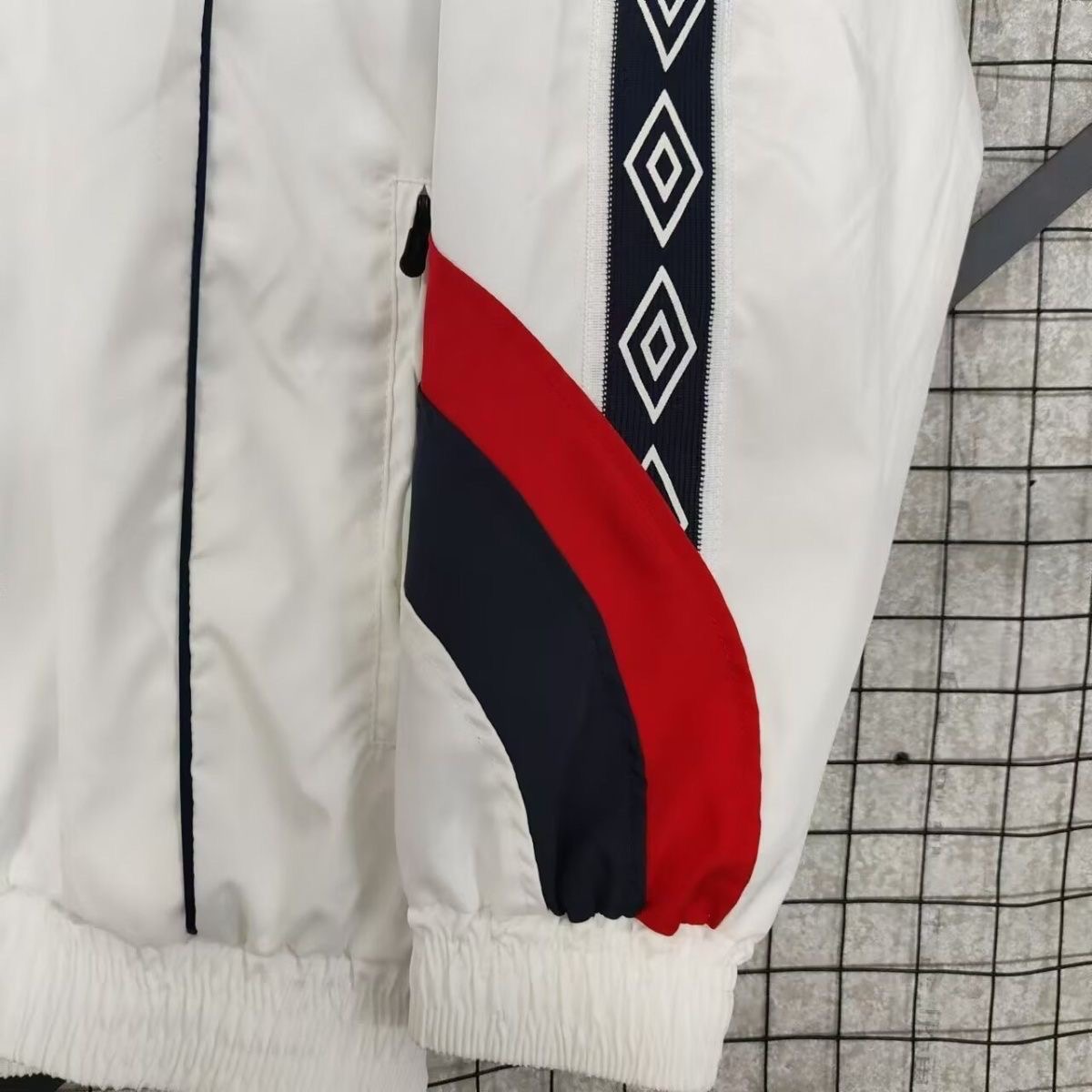 1998 England retro windbreaker white