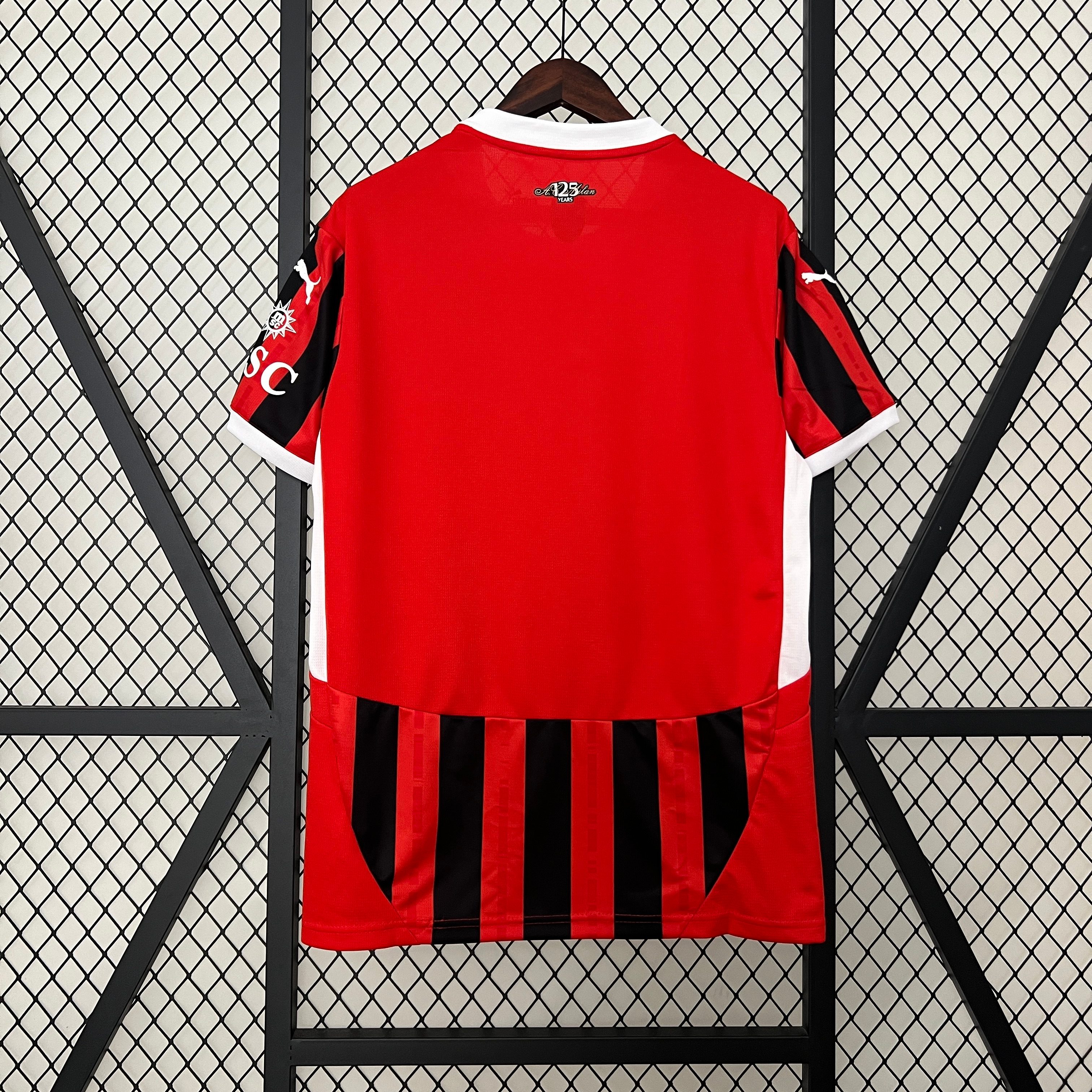 2024/2025 AC Milan Home Football Shirt (Fan Edition)