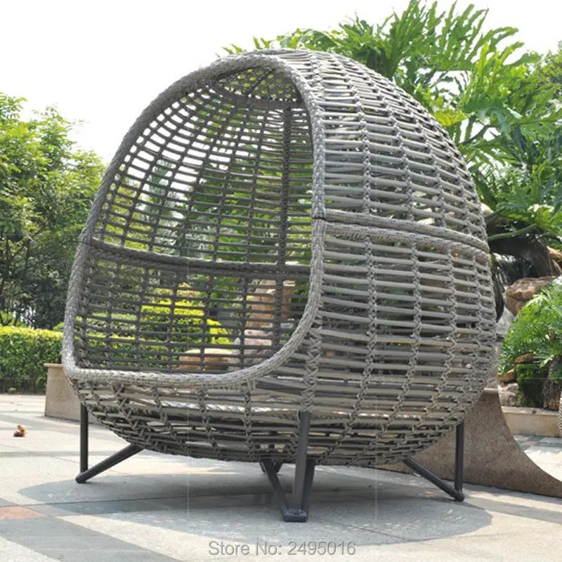 Metal frame with Wicker Patio Sunbed,outdoor Daybed for poolside,garden ,grey color ,can customized