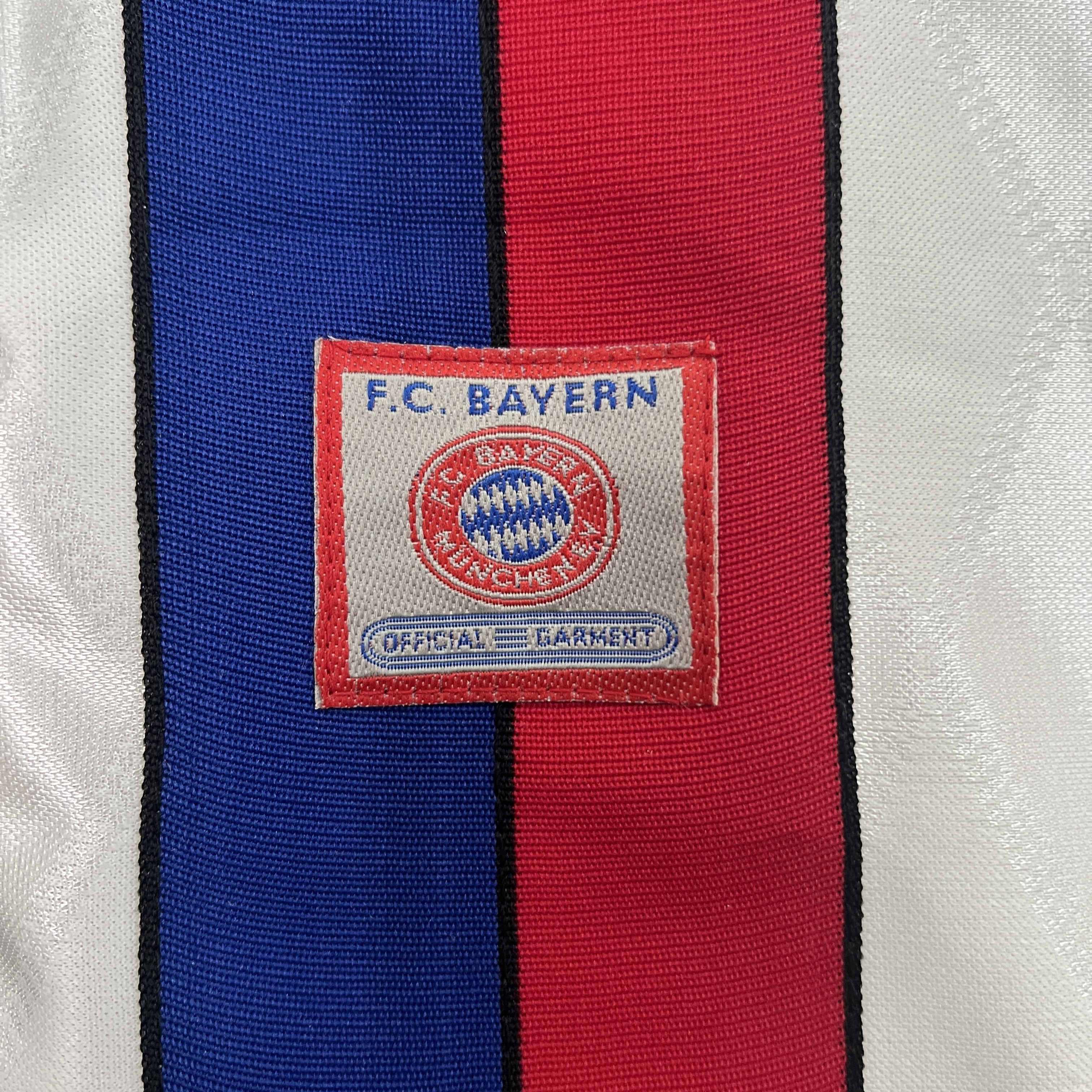 1996/1998 Bayern Munich Away Retro Football Shirt