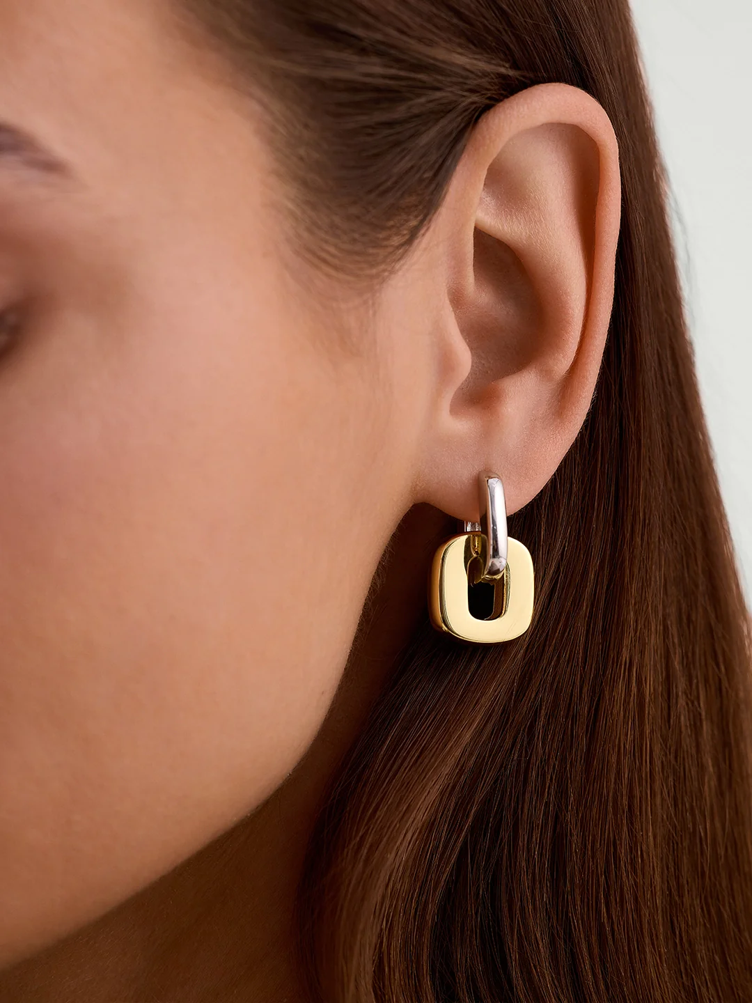 Bold Interlock Drops