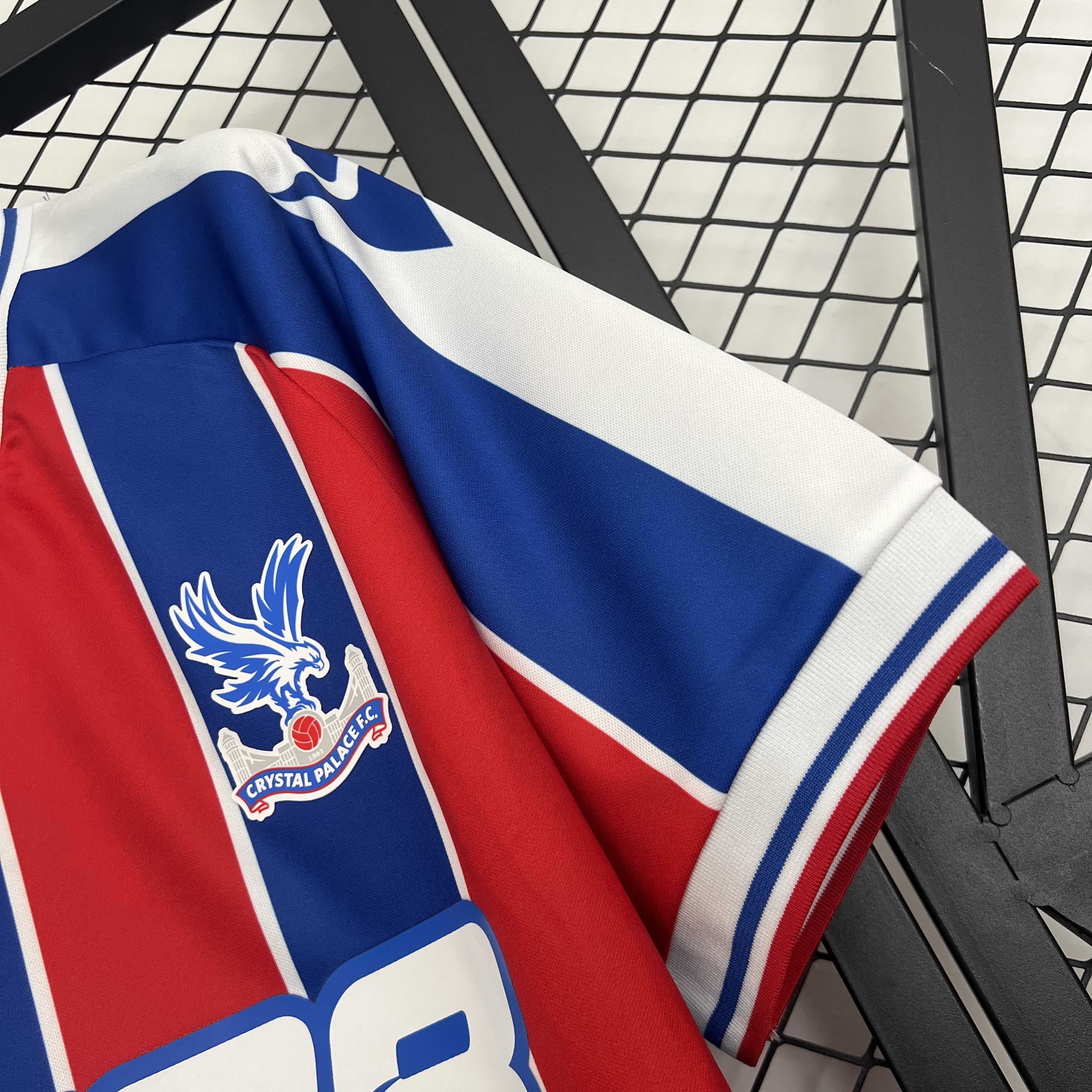 2025/2026 Crystal Palace Home Football Shirt (Fan Edition)