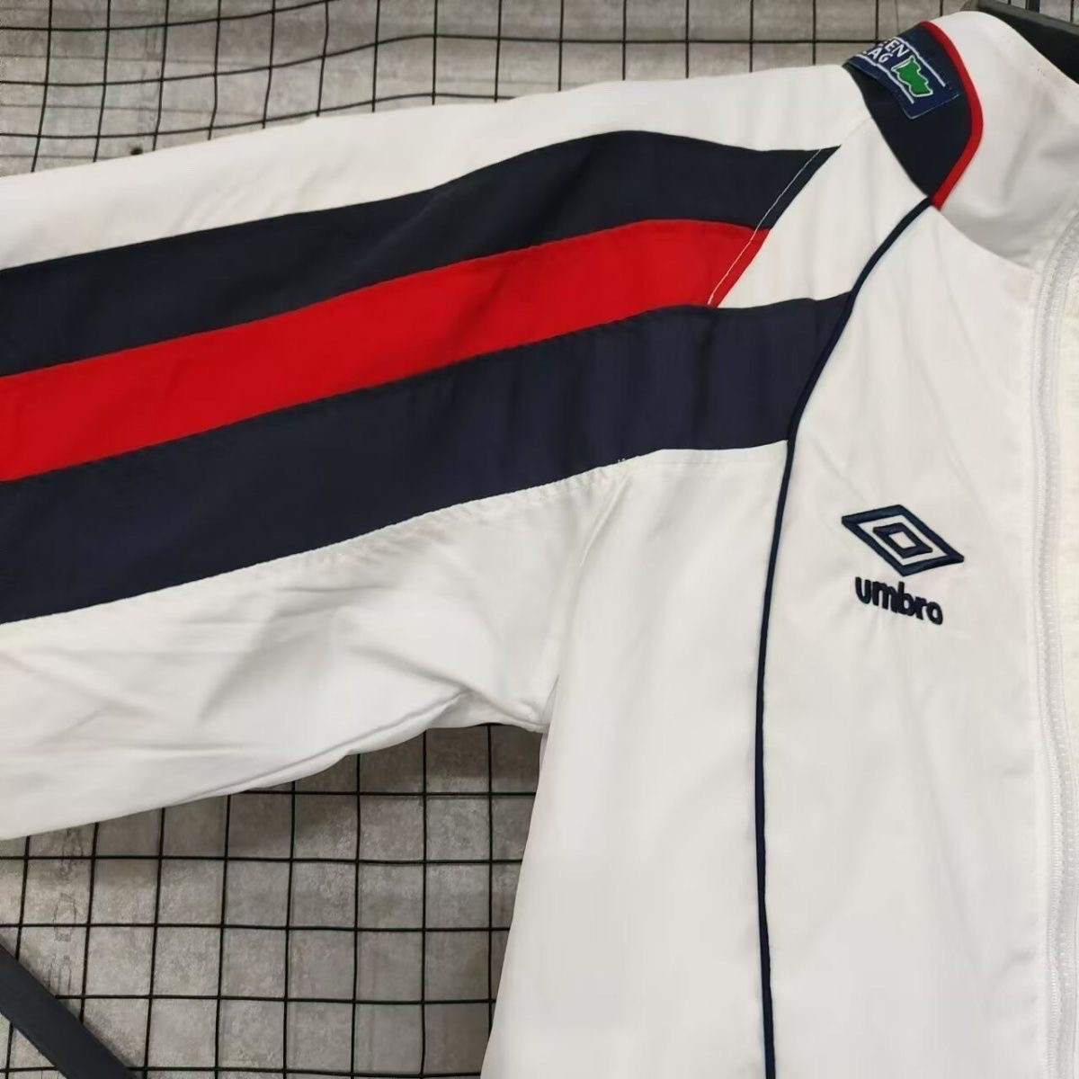 1998 England retro windbreaker white