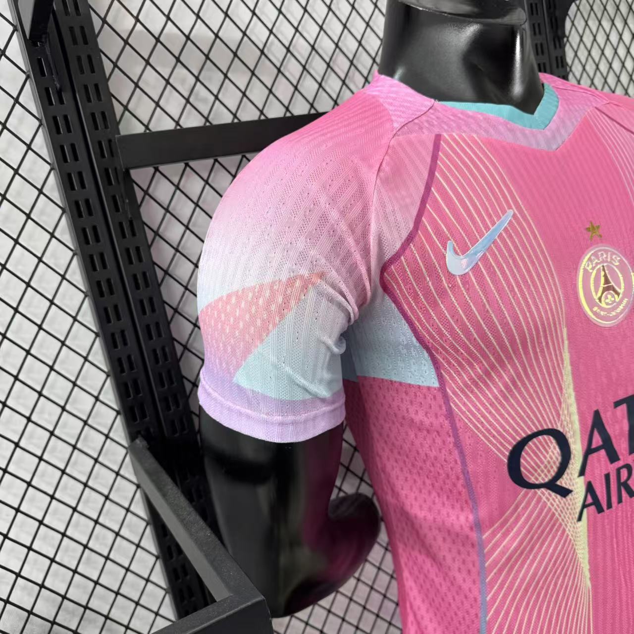 2025/2026 Paris Saint-Germain Pink Special Edition Football Shirt (Player Edition)