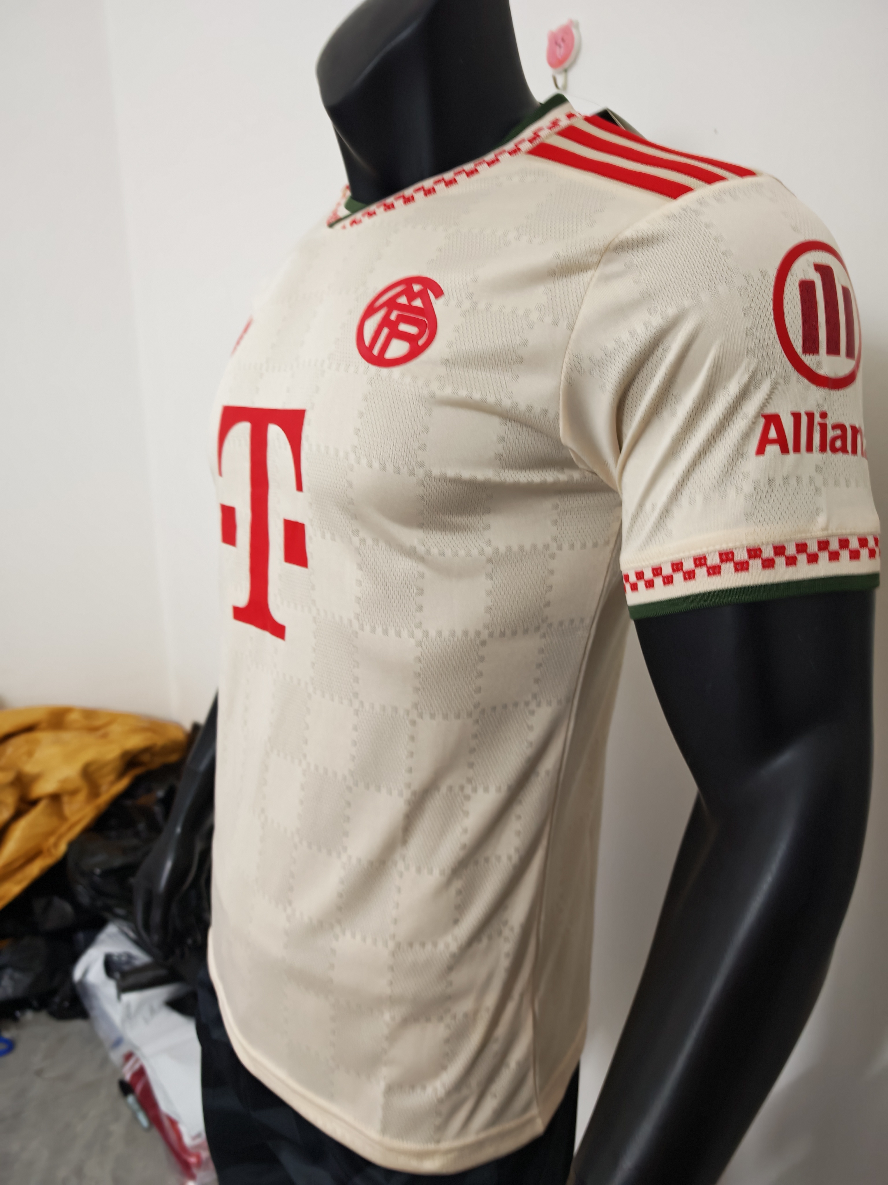 2025/2026 Bayern Special Edition Football Shirt (Player Edition)