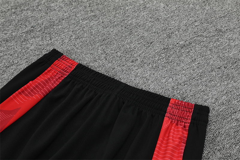 24/25 Manchester United Black  Half Zip Training Kit (Adult Kids Kit)