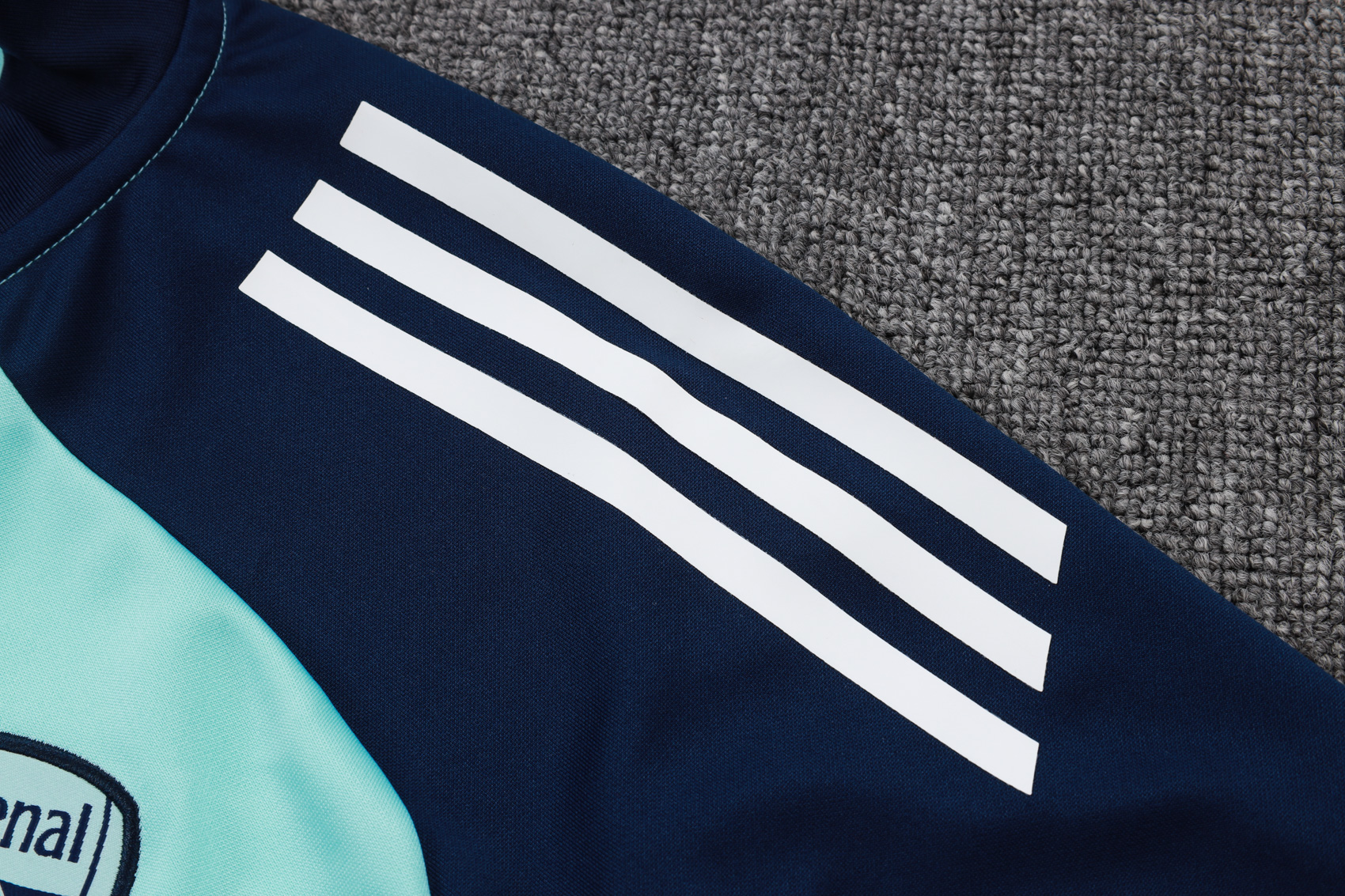 2025/2026 Arsenal Light Green Adult Full Zip Training Suit (Adult Kit)