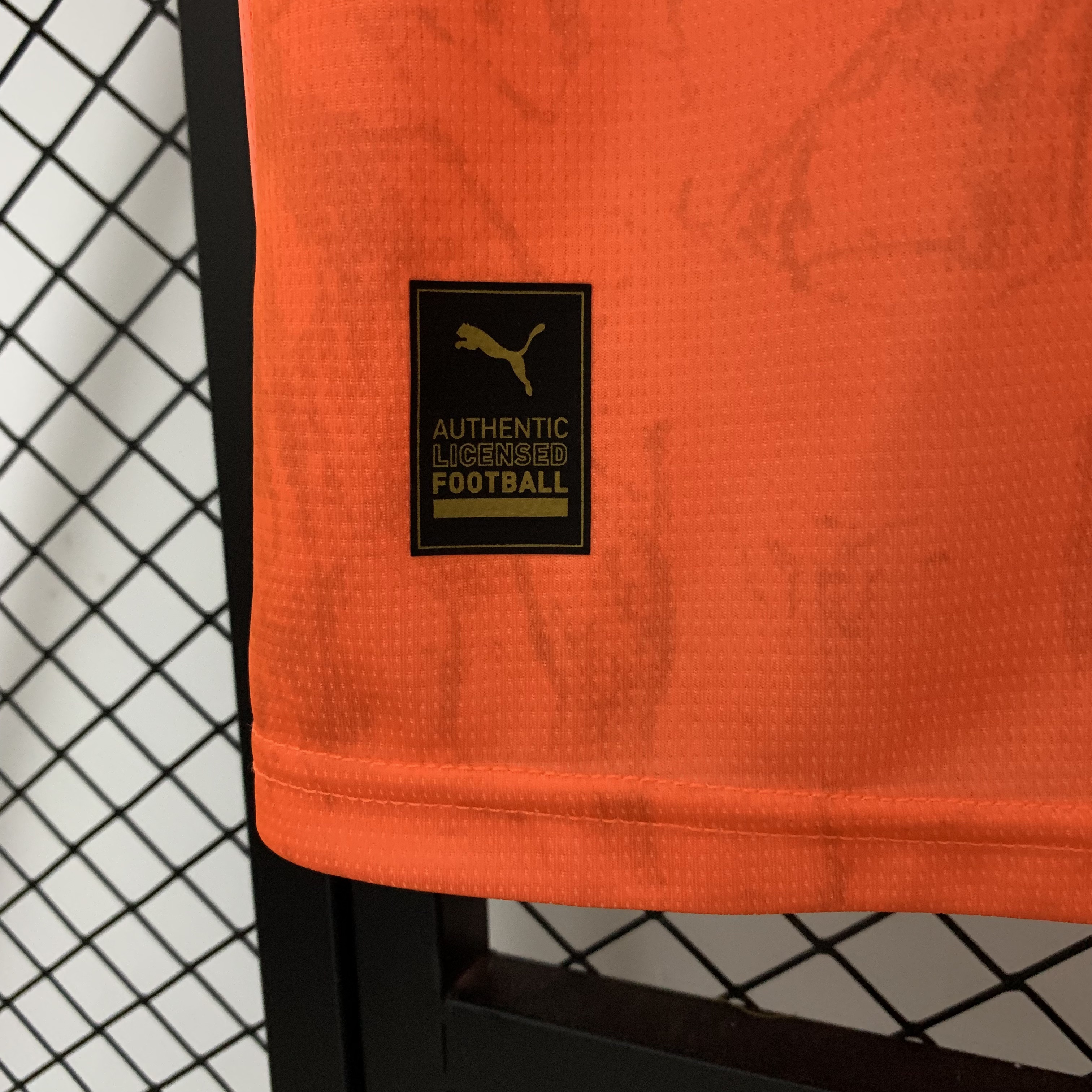 2025/2026 Manchester City Goalkeeper Football Shirt (Fans)