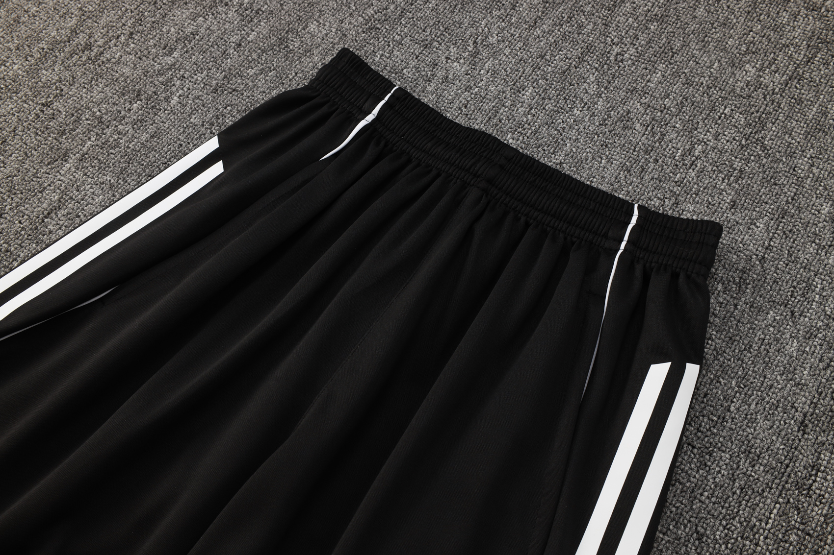 2025/2026 Real Madrid black adult vest training suit (Adult Kit)