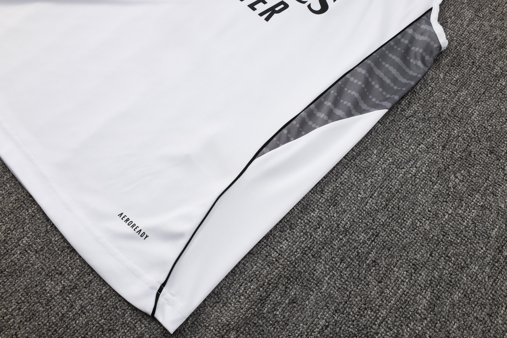 2024/2025 Real Madrid white adult vest training suit (Adult Kit)