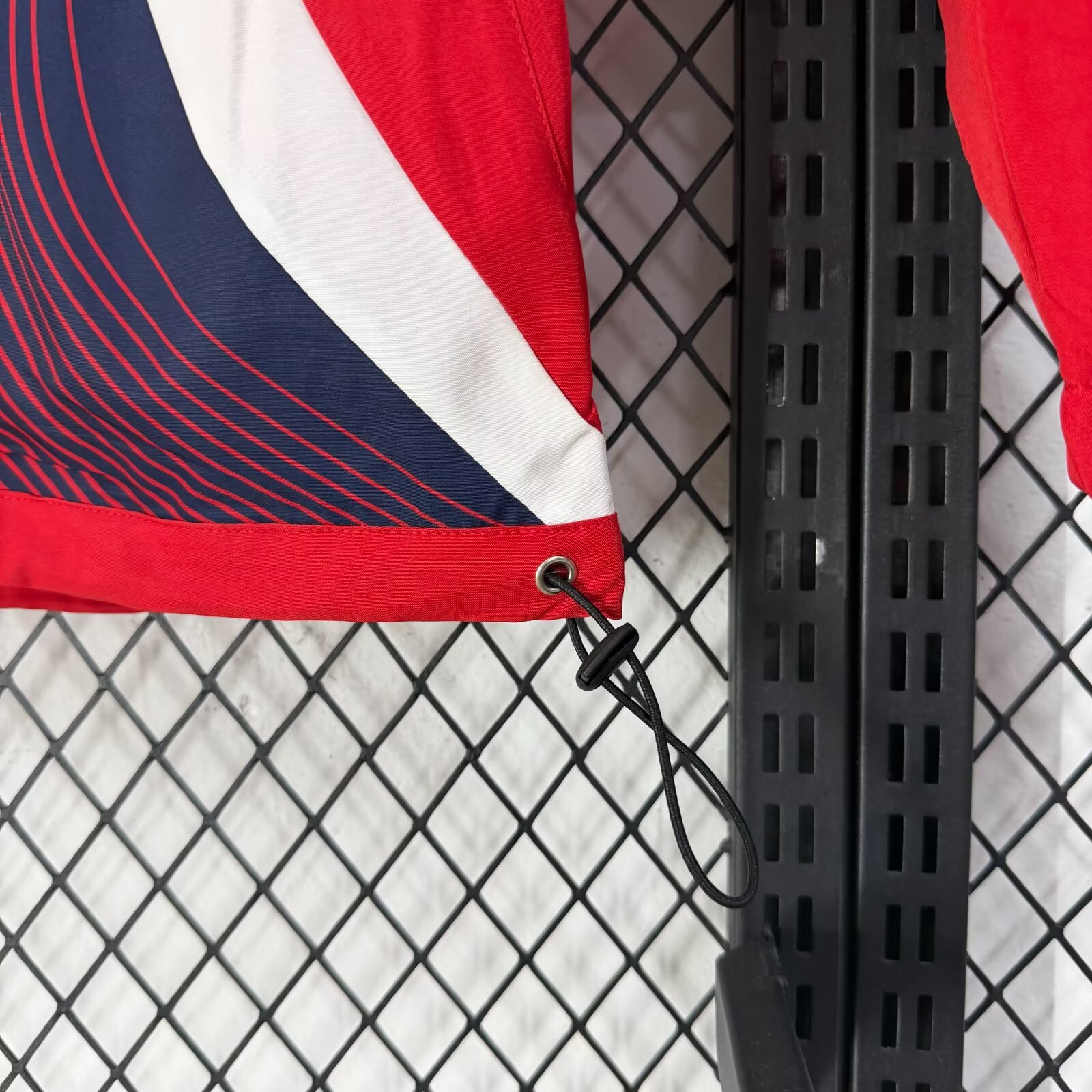 05/06 France Retro Windbreaker -  red