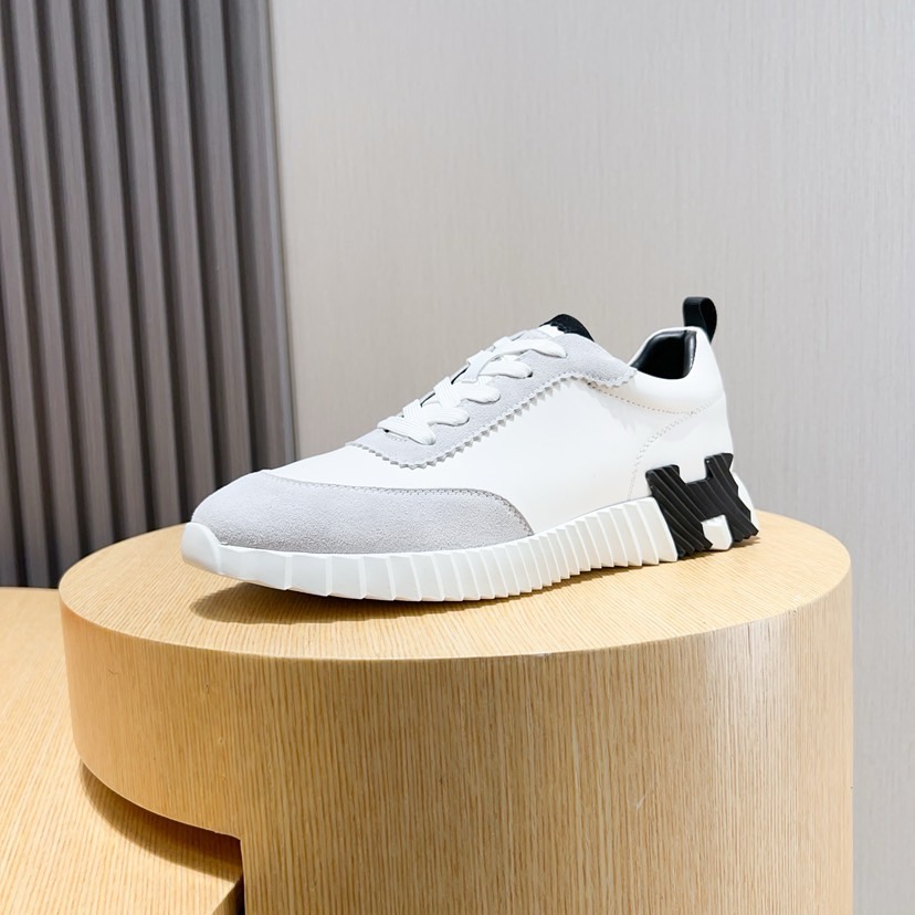 Hermès Bouuncing sneakers featuring shoes