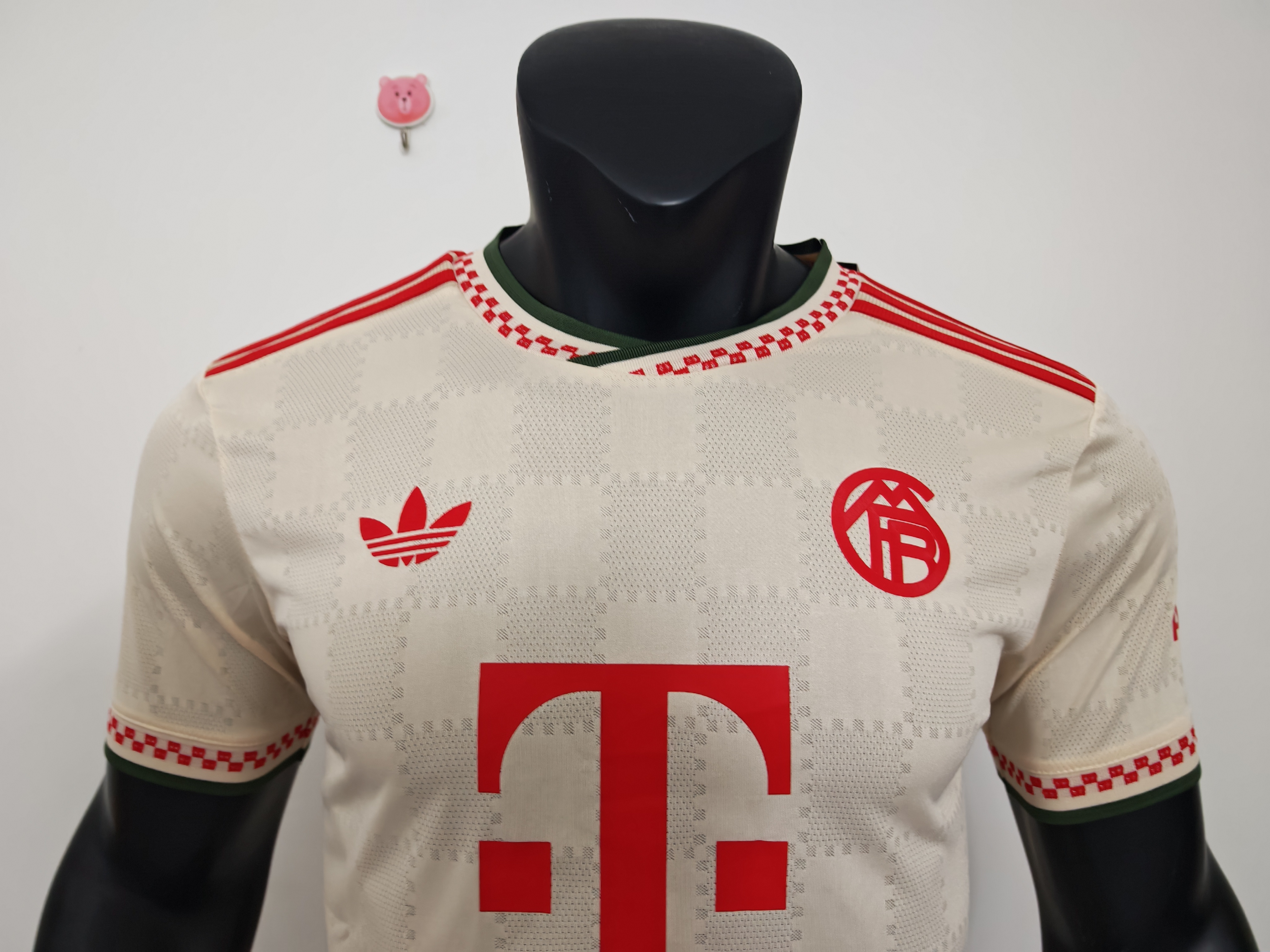 2025/2026 Bayern Special Edition Football Shirt (Player Edition)
