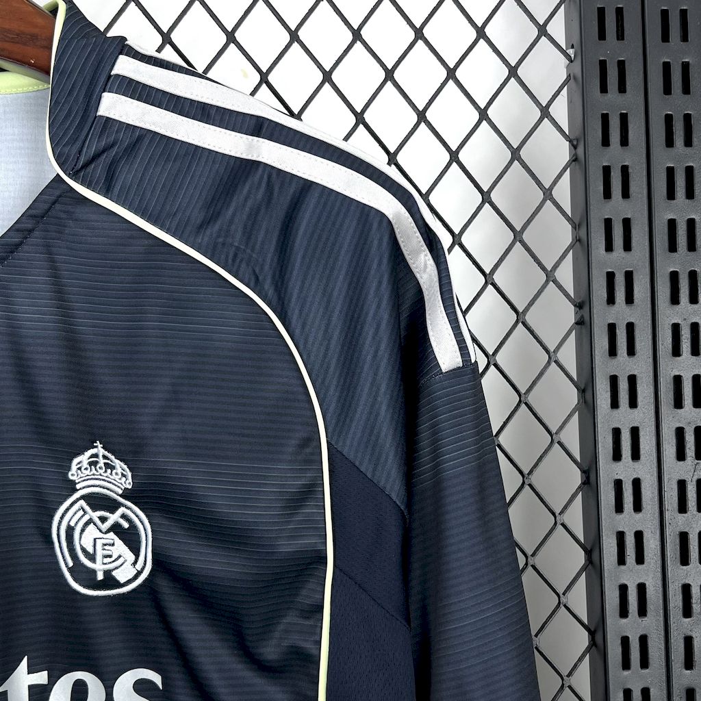 2025/2026 Real Madrid Away Long Sleeve Football Shirt （Fan Edition）